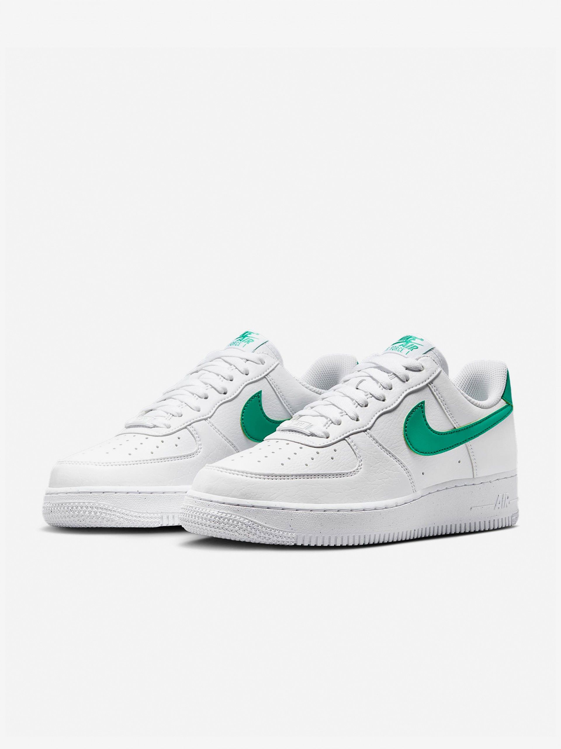 Sapatilhas Nike Air Force 1 07 Next Nature Brancas e Verdes Para Mulher