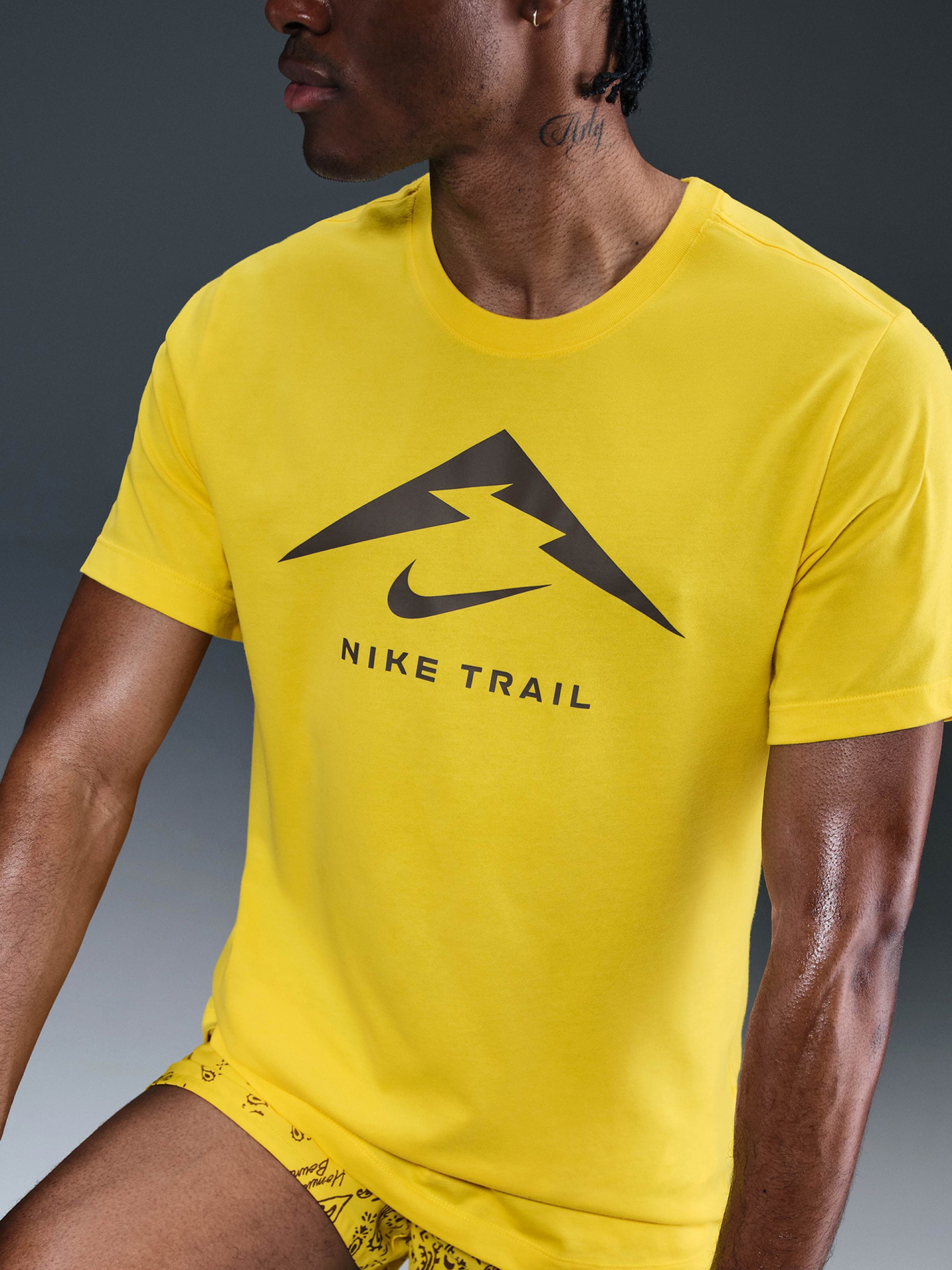 Nike Dri-FIT Yellow Trail Running T-shirt For Men