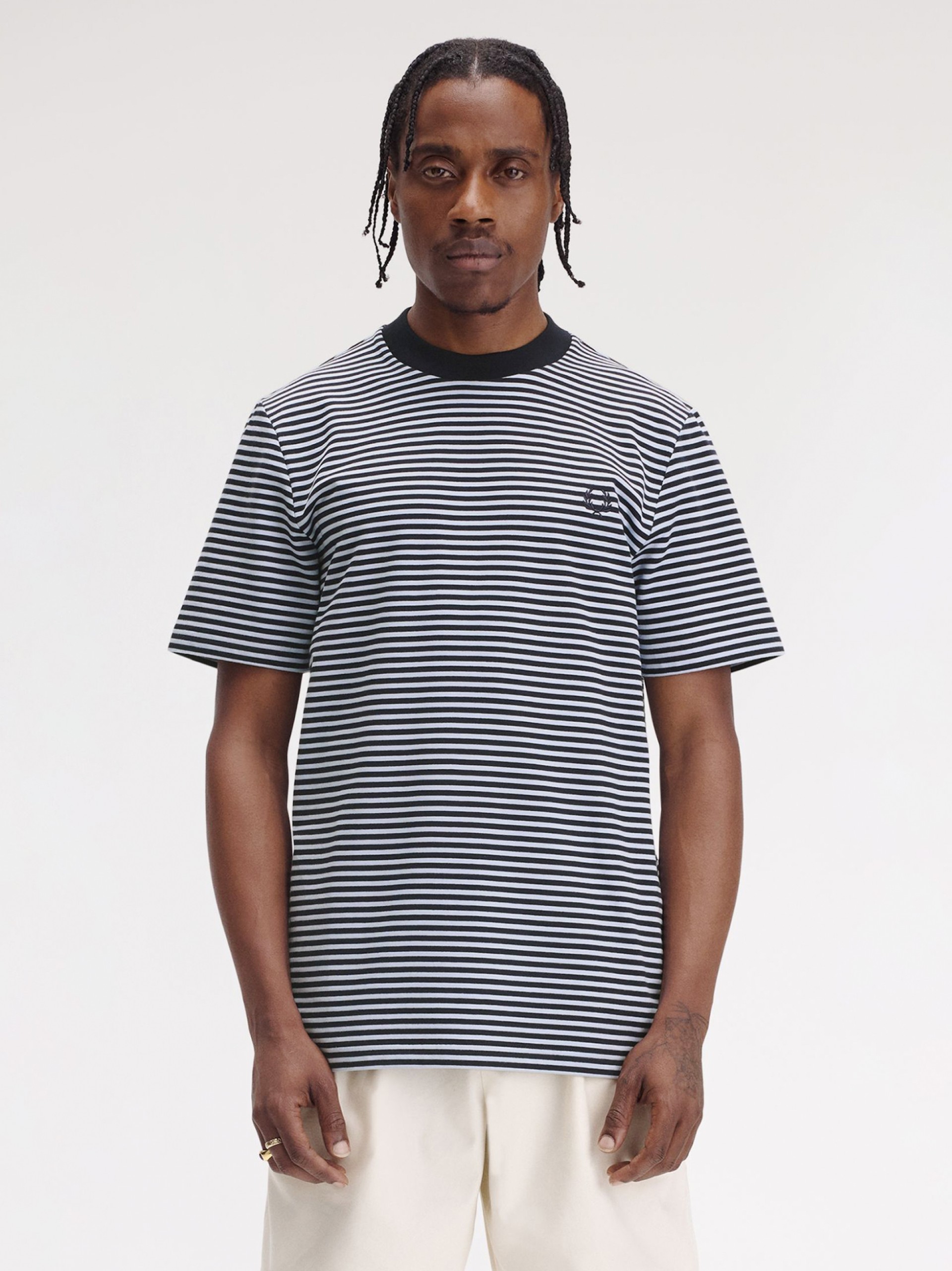 T-shirt Fred Perry Fine Às Riscas Azul e Branca