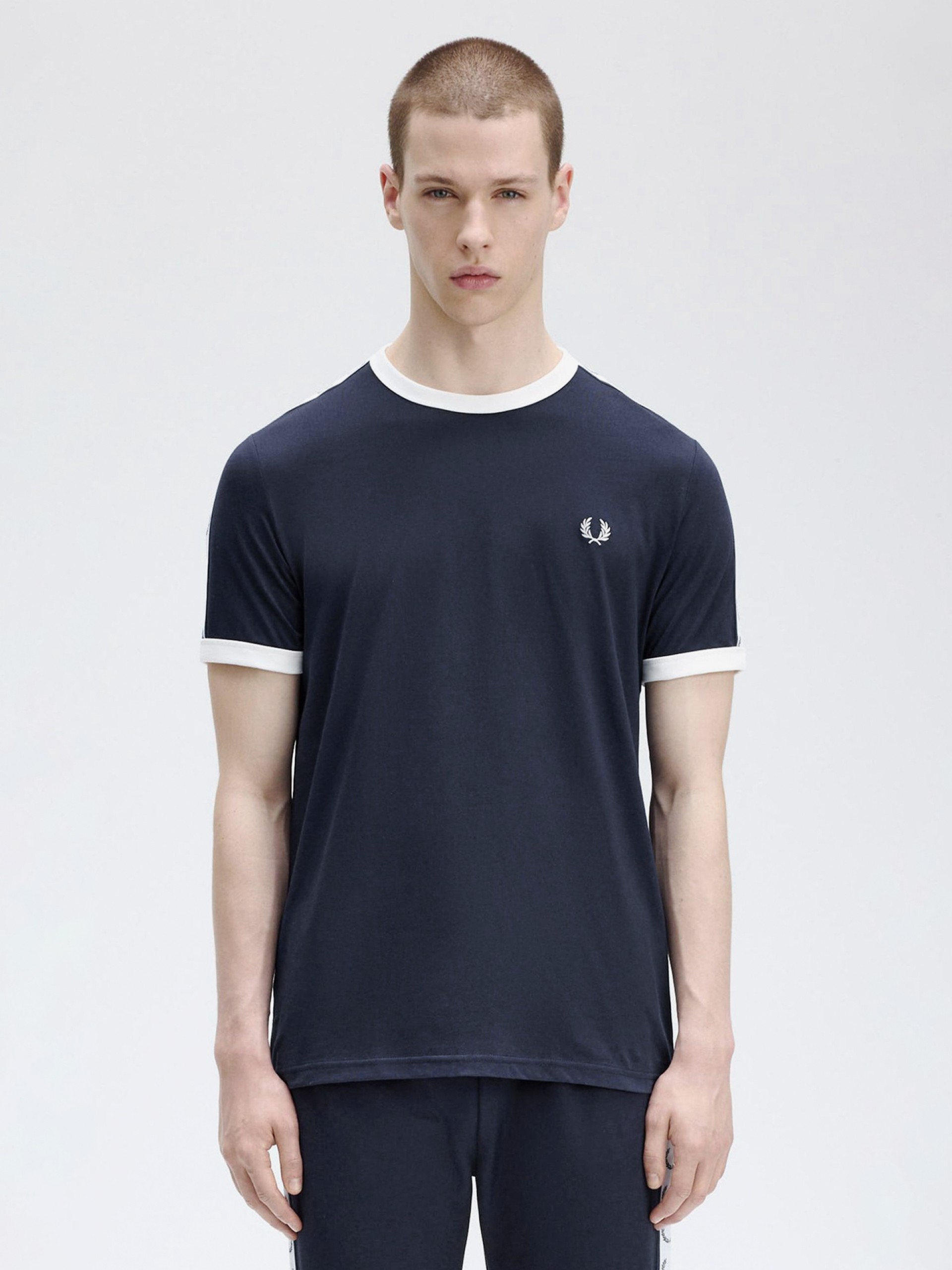 T-shirt Fred Perry Taped Ringer Azul e Branca