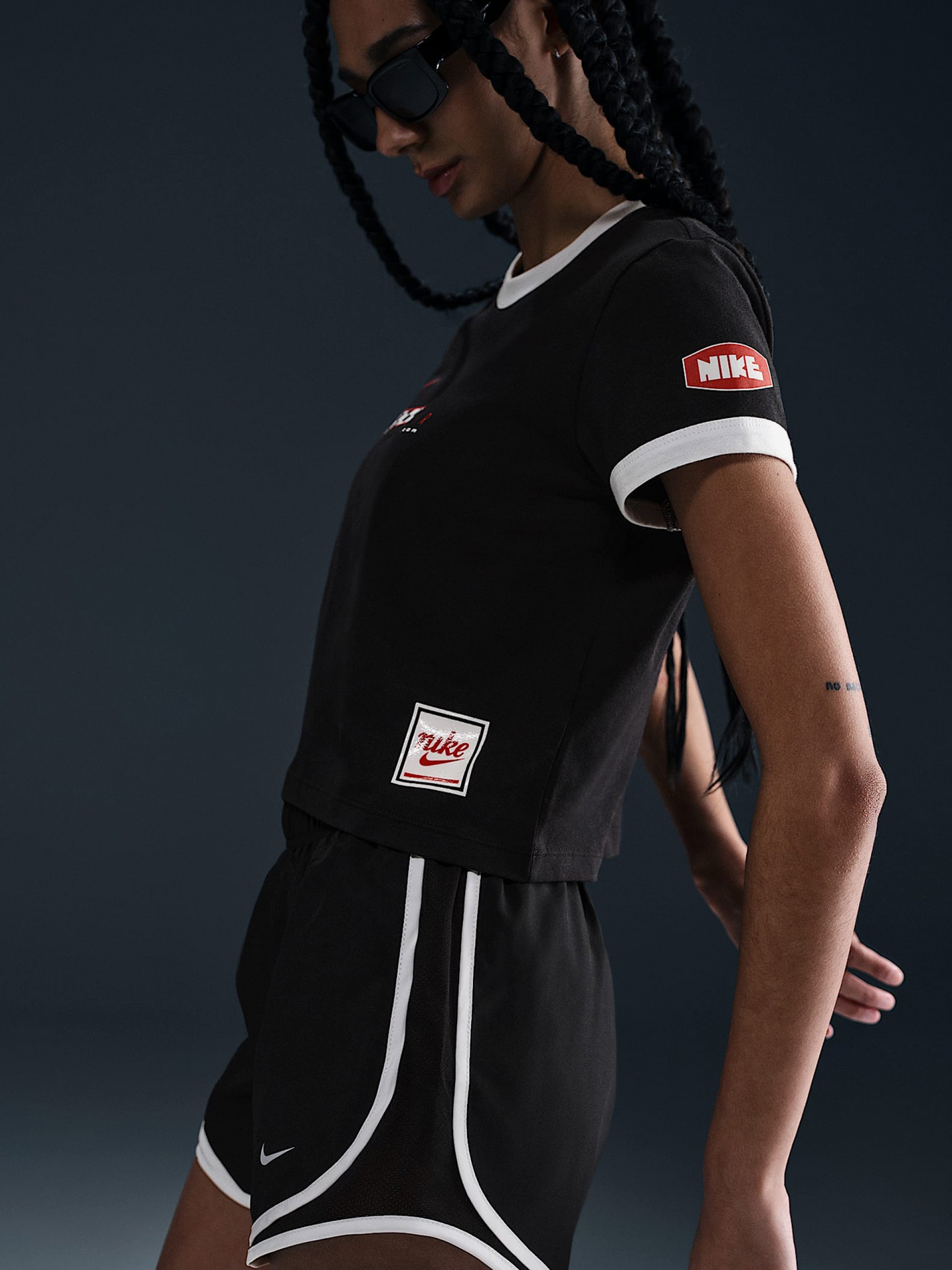 T-shirt Nike Sportswear Club Preta Para Mulher