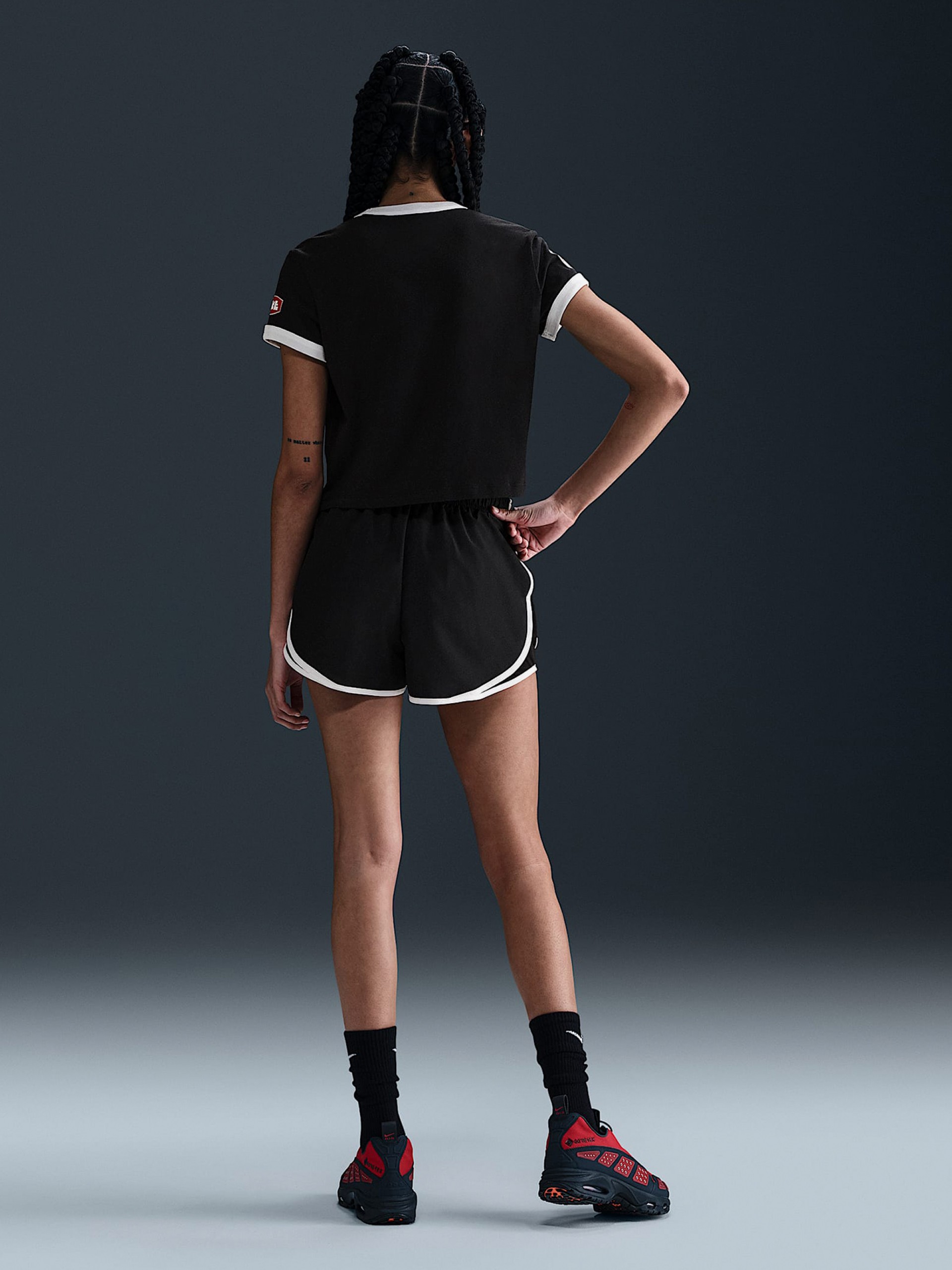T-shirt Nike Sportswear Club Preta Para Mulher