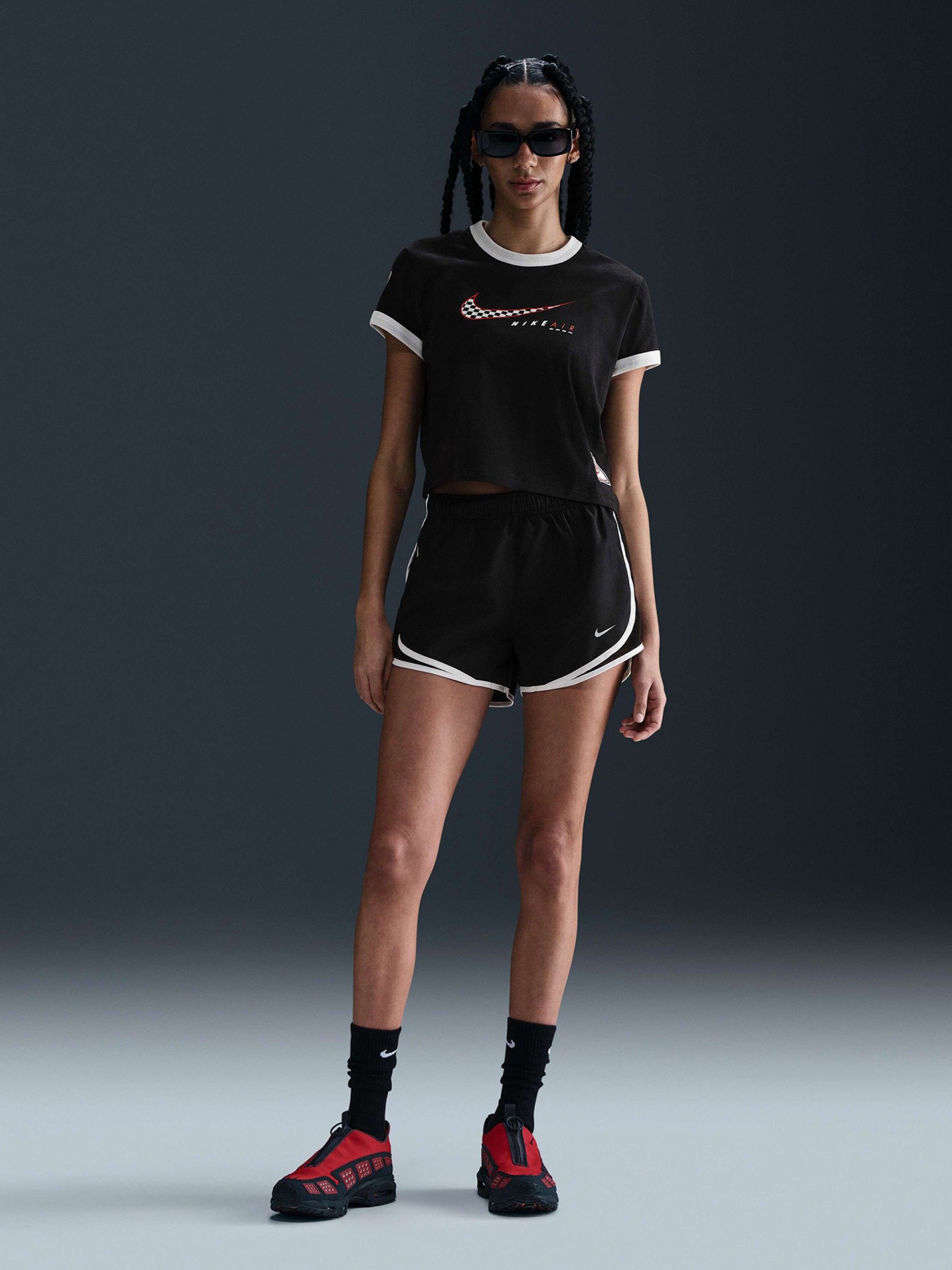 T-shirt Nike Sportswear Club Preta Para Mulher