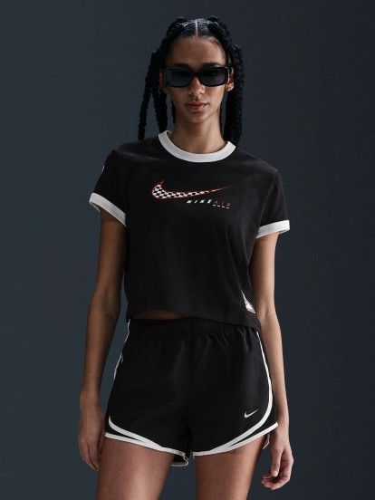 T-shirt Nike Sportswear Club Preta Para Mulher