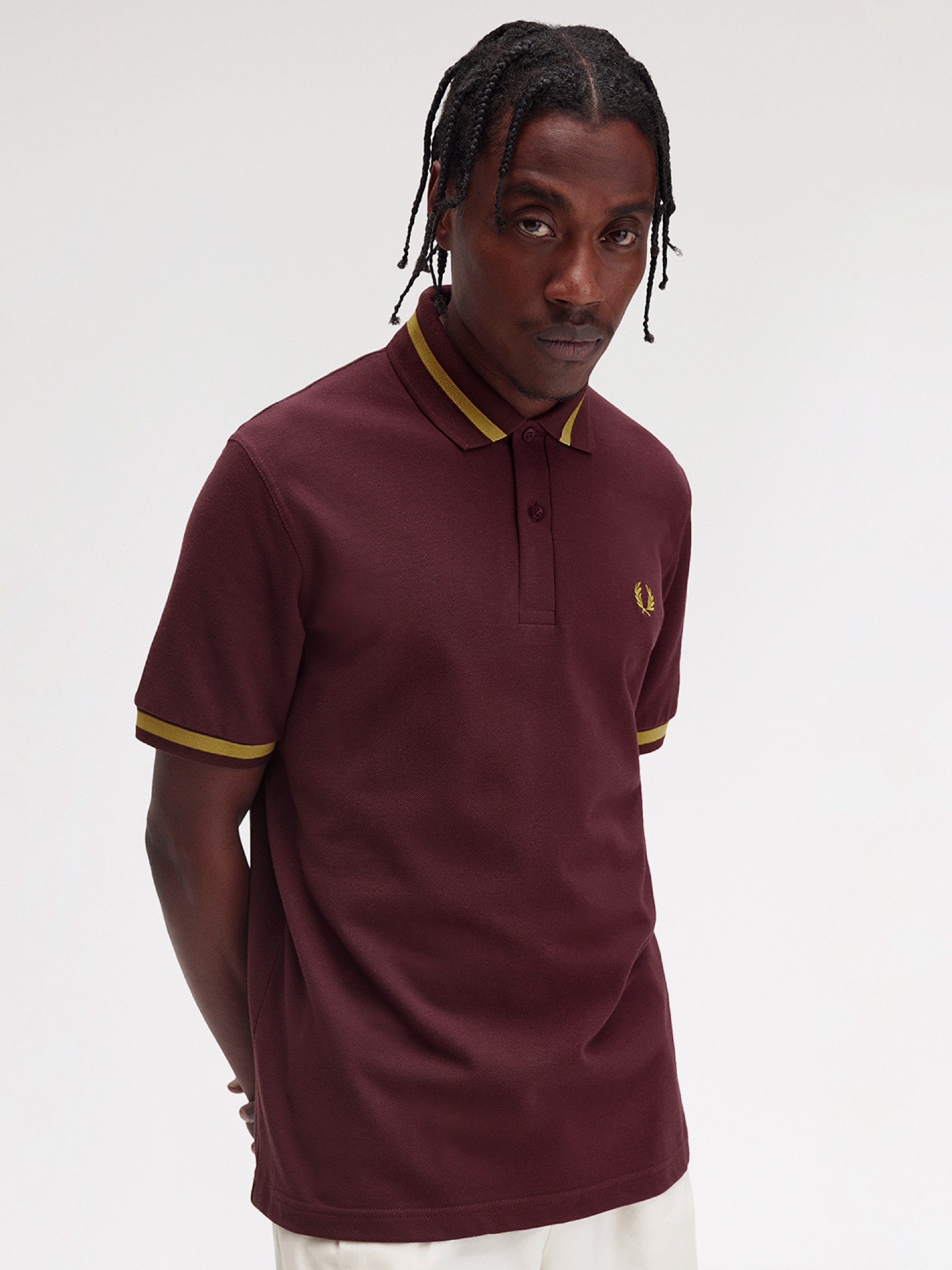 Polo Fred Perry M2 Single Tipped Bordeaux e Dourado