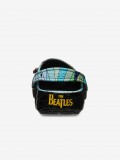 Sandlias Crocs Classic The Beatles Love Pretas e Multicor