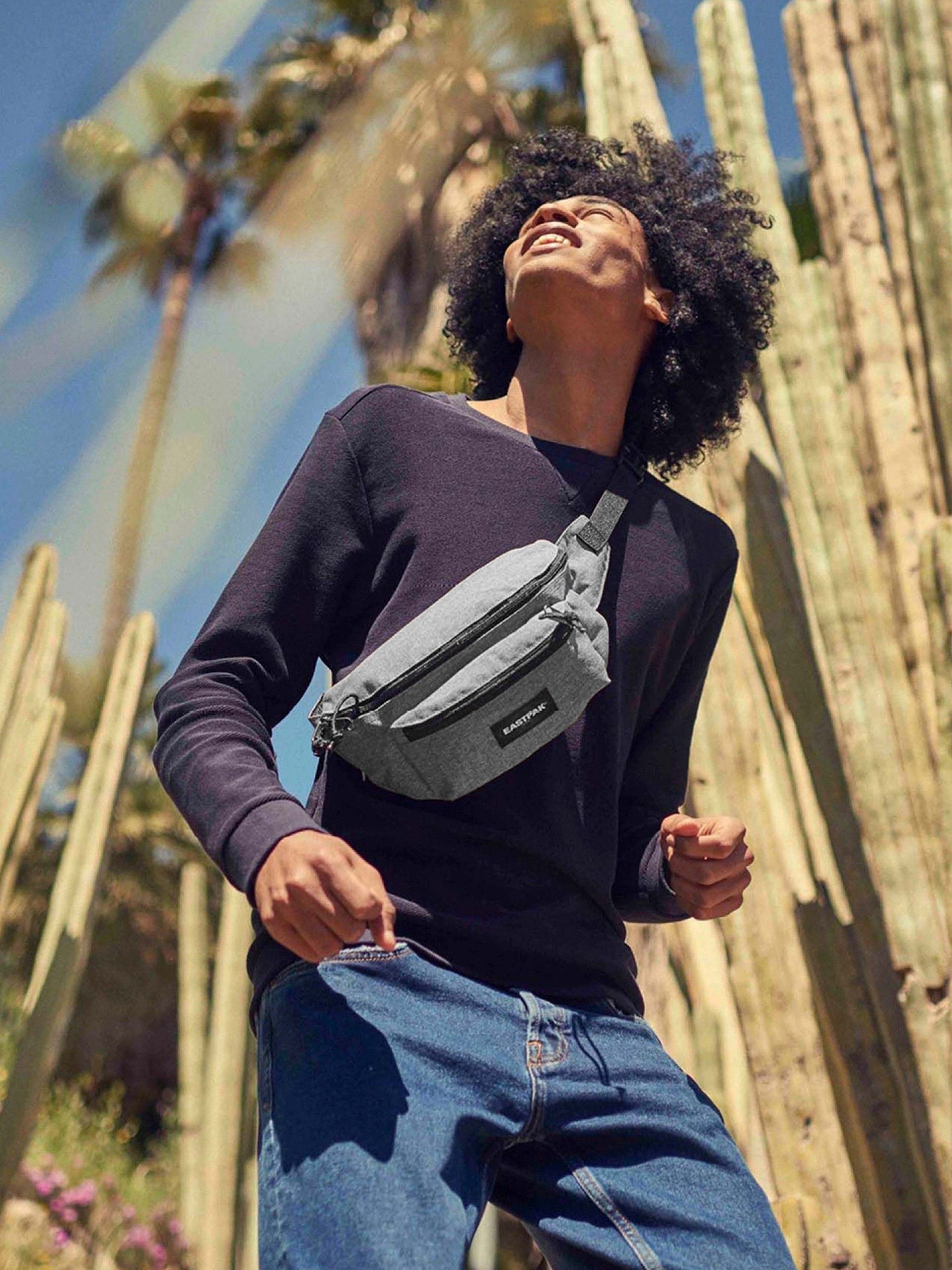 Bolsa de Cintura Eastpak Doggy Cinzenta