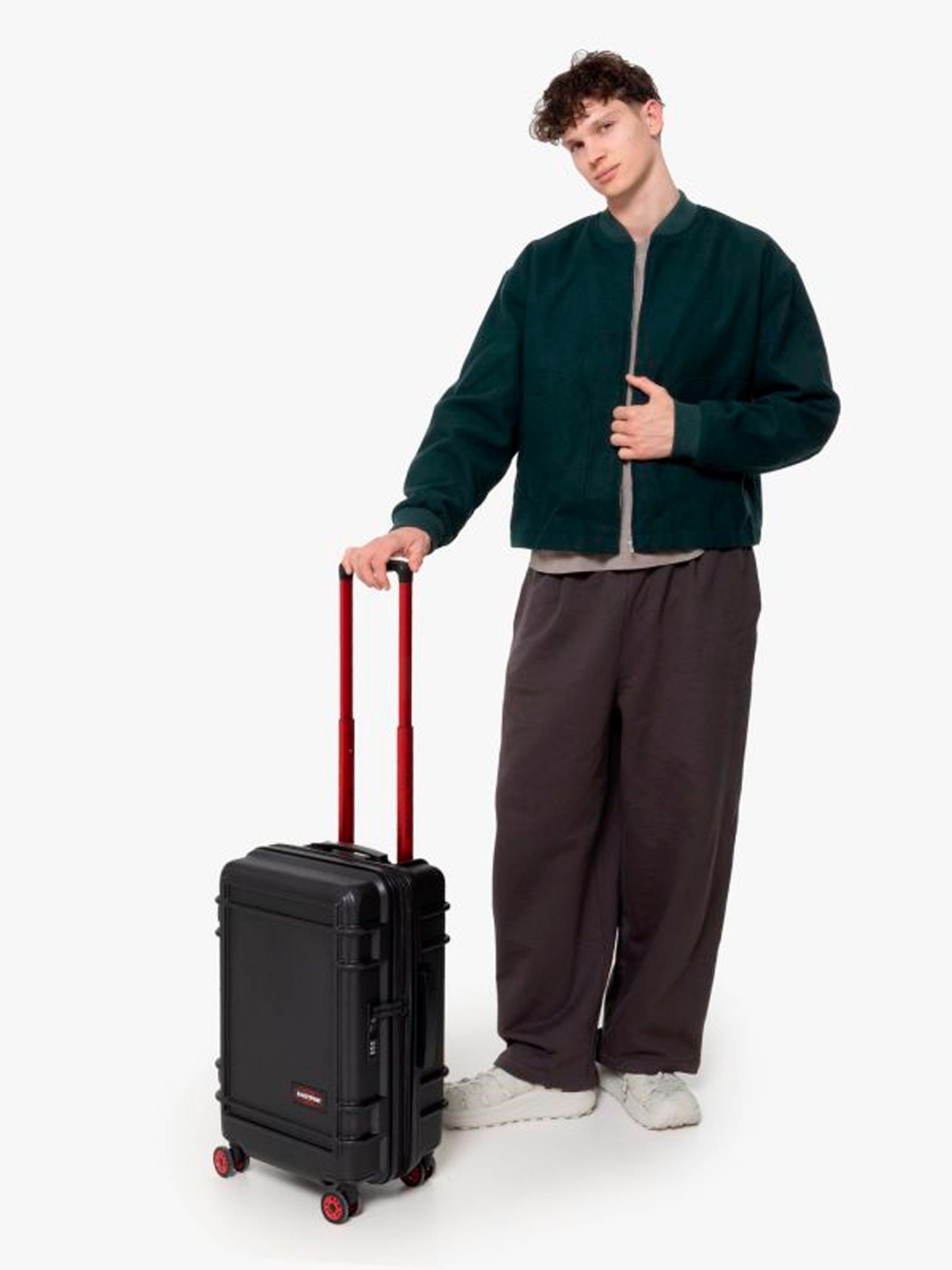 Eastpak Resist'R Zip S Black Suitcase