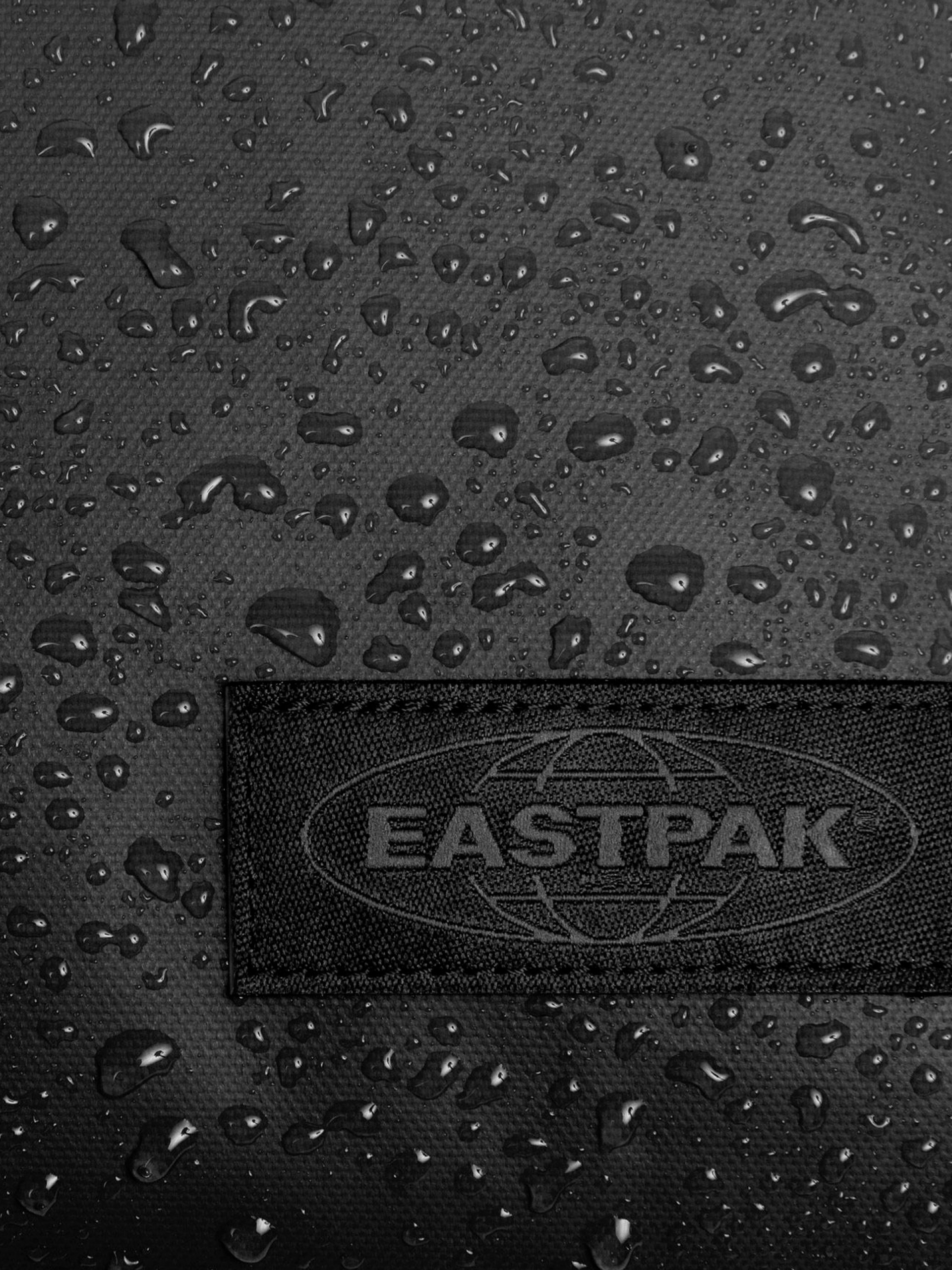 Mochila Eastpak Up Roll M Negra