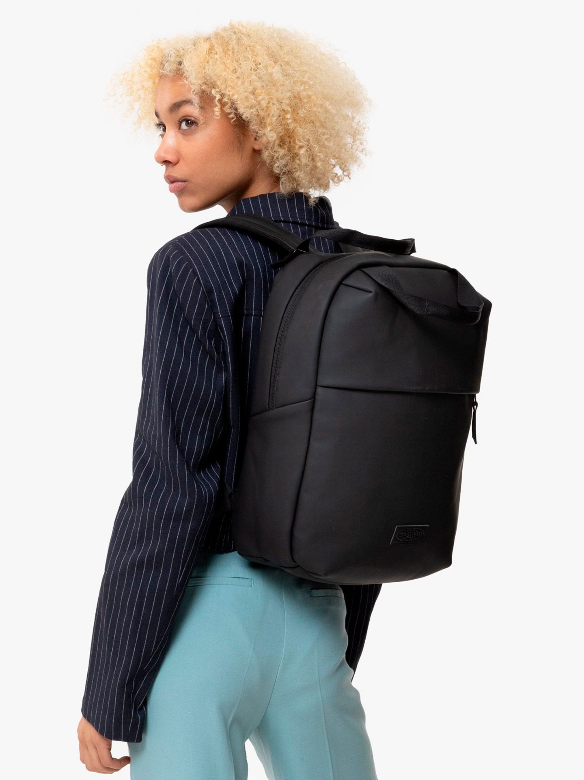 Mochila Eastpak Tecum Tote Negro Mate