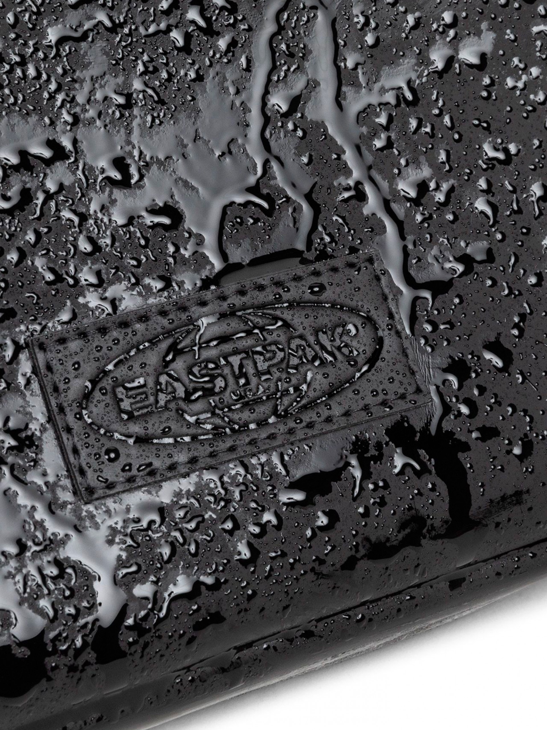 Mochila Eastpak Tecum Tote Negro Mate