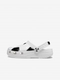 Sandlias Crocs Classic Bola de Futebol Kids Brancas e Pretas