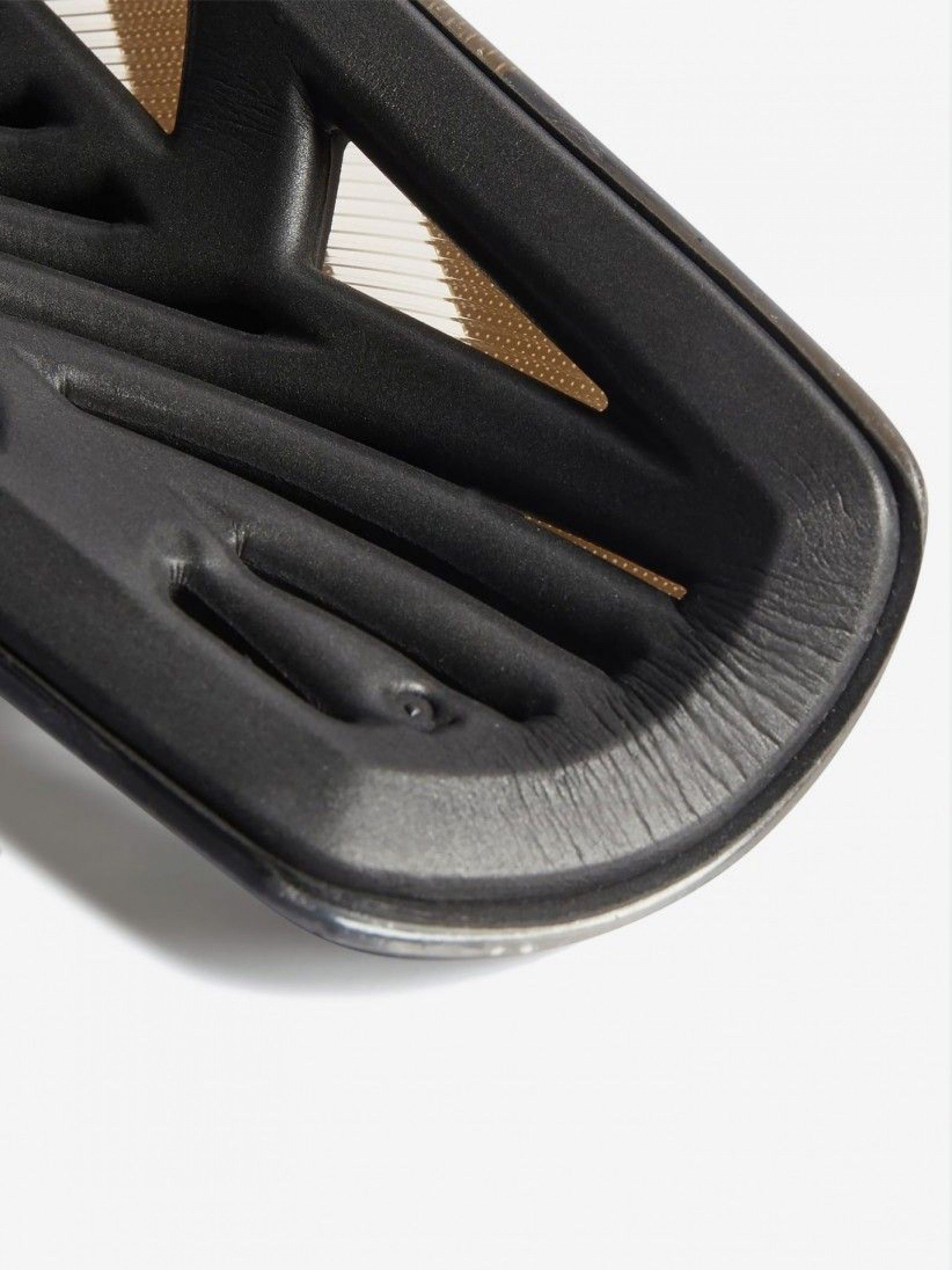 Caneleiras Adidas Tiro League Pretas e Douradas