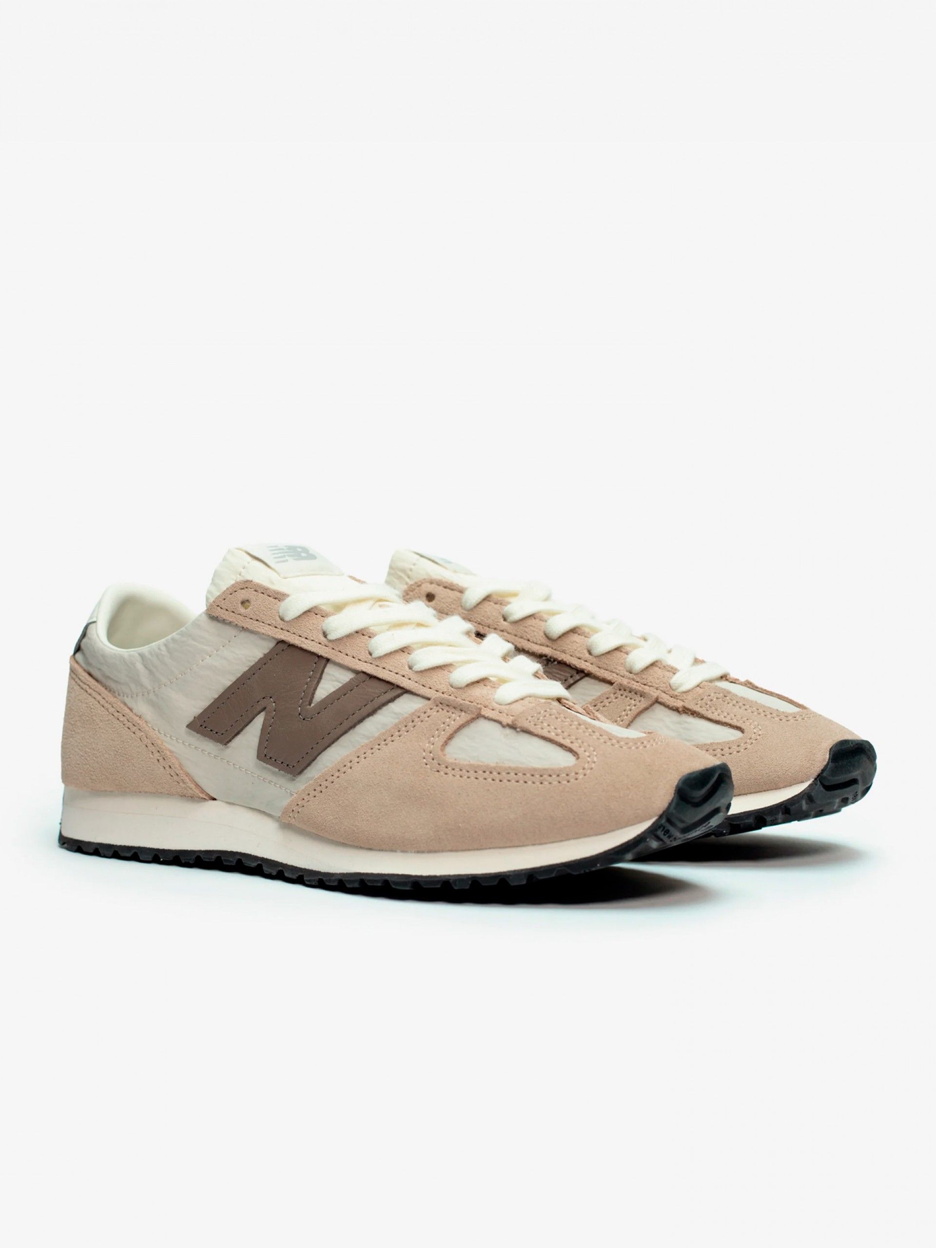 Zapatillas New Balance U471 V1 Beige