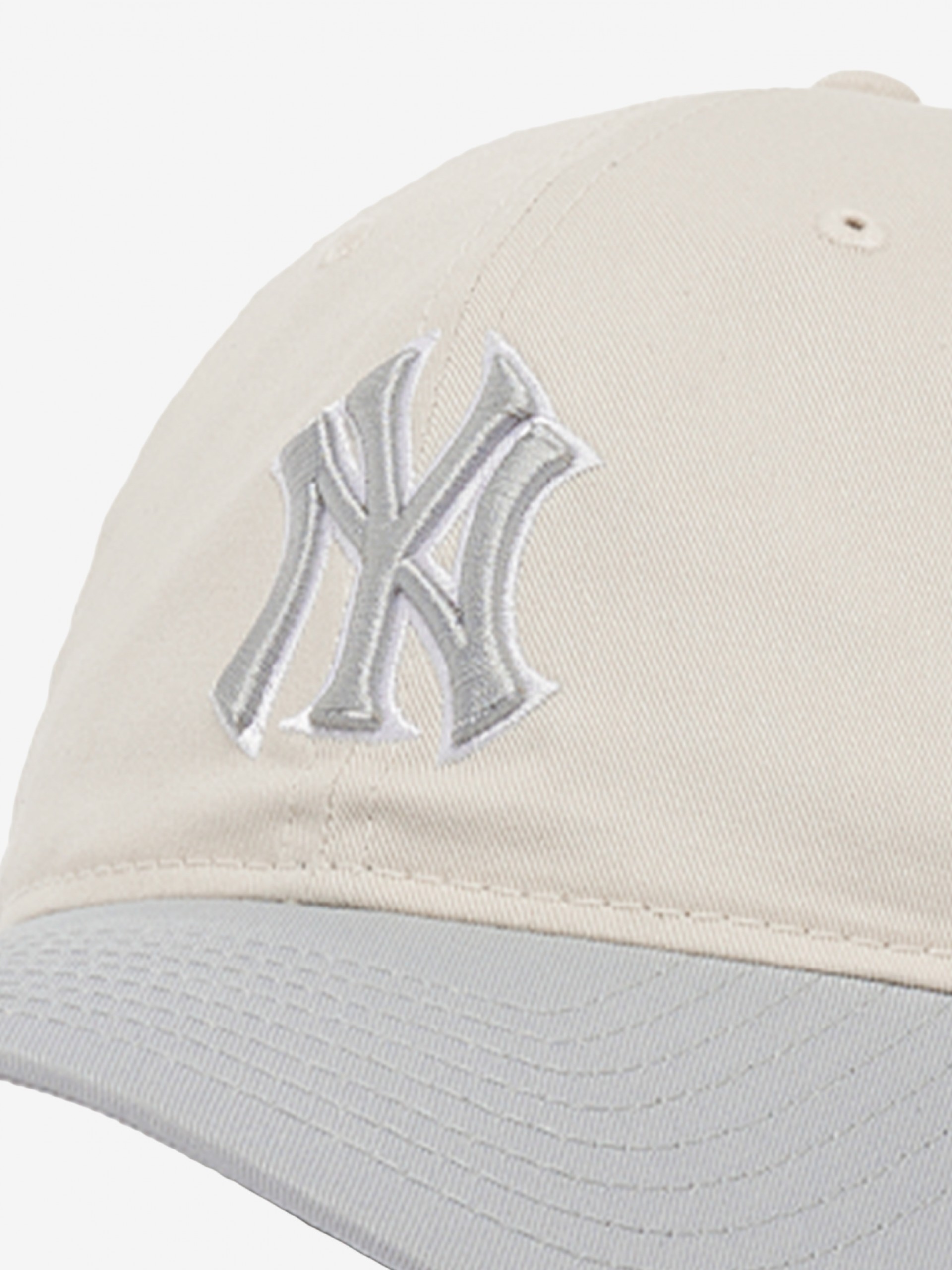 New Era New York Yankees 9TWENTY Beige and Grey Cap For Women