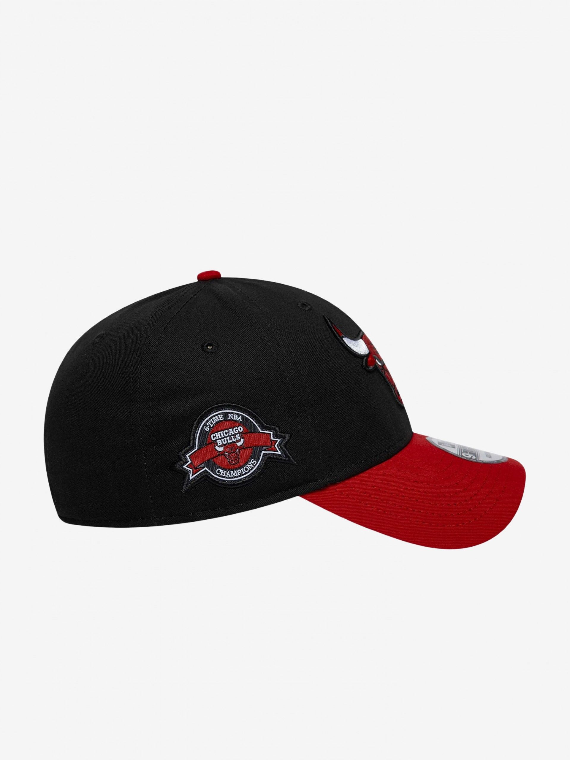 Boné New Era Chicago Bulls League Essential 9FORTY Preto e Vermelho