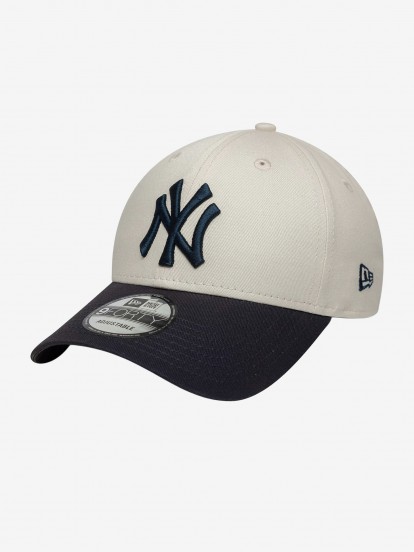 Gorra New Era New York Yankees Side Script 9FORTY Beige y Azul Marino