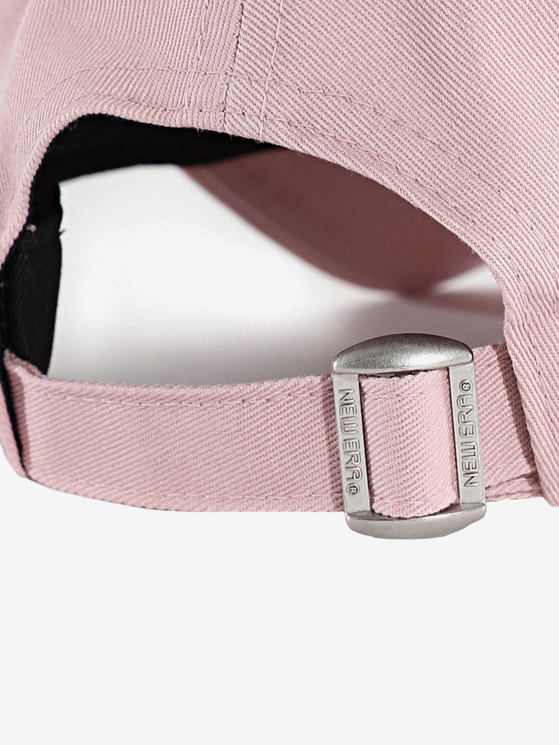 Boné New Era New York Yankees Beaded 9FORTY Rosa Para Mulher