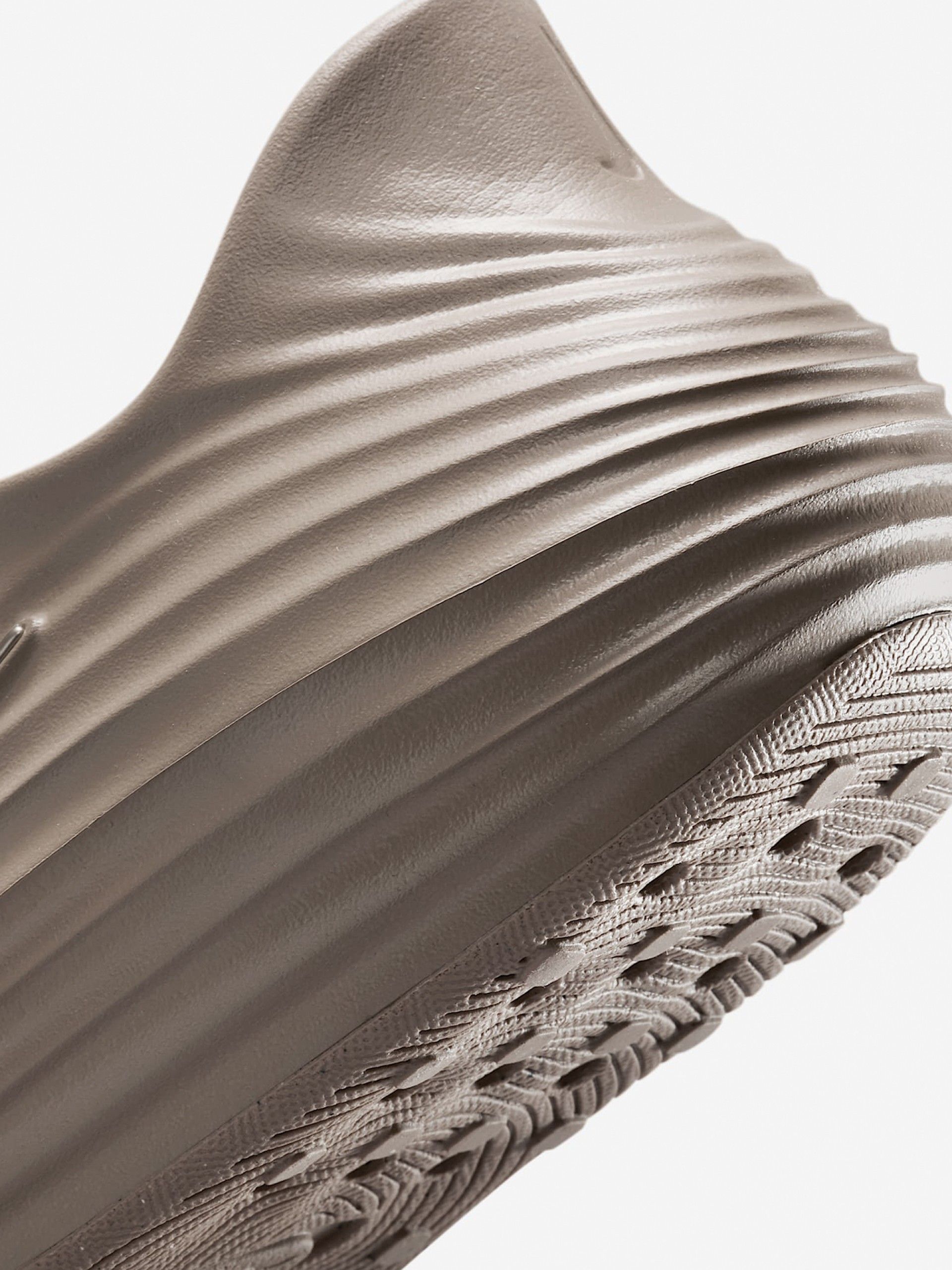 Sapatos Nike ReactX Rejuven8 Caqui