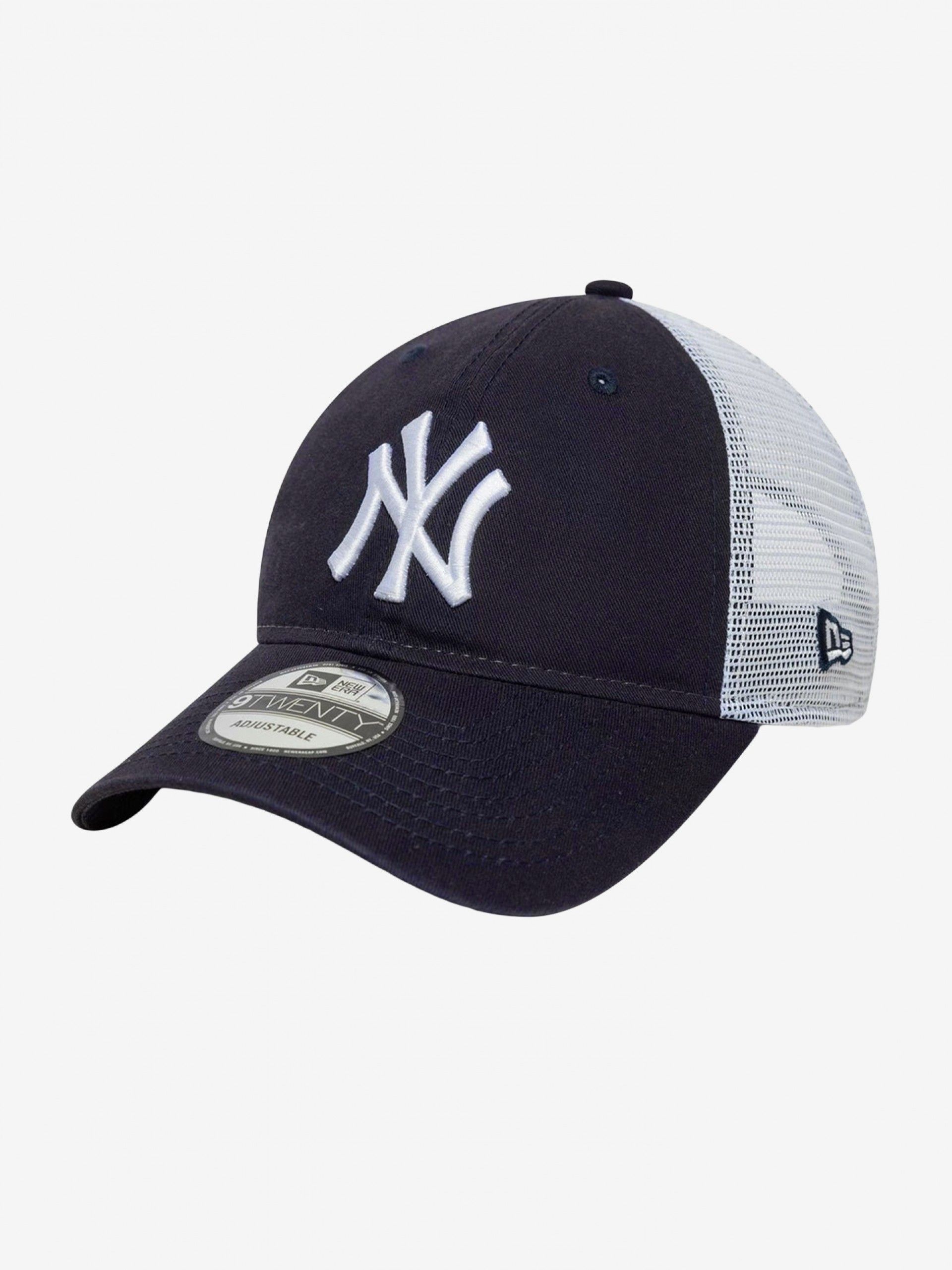 New Era New York Yankees Washed 9TWENTY Trucker Navy Blue and White Cap