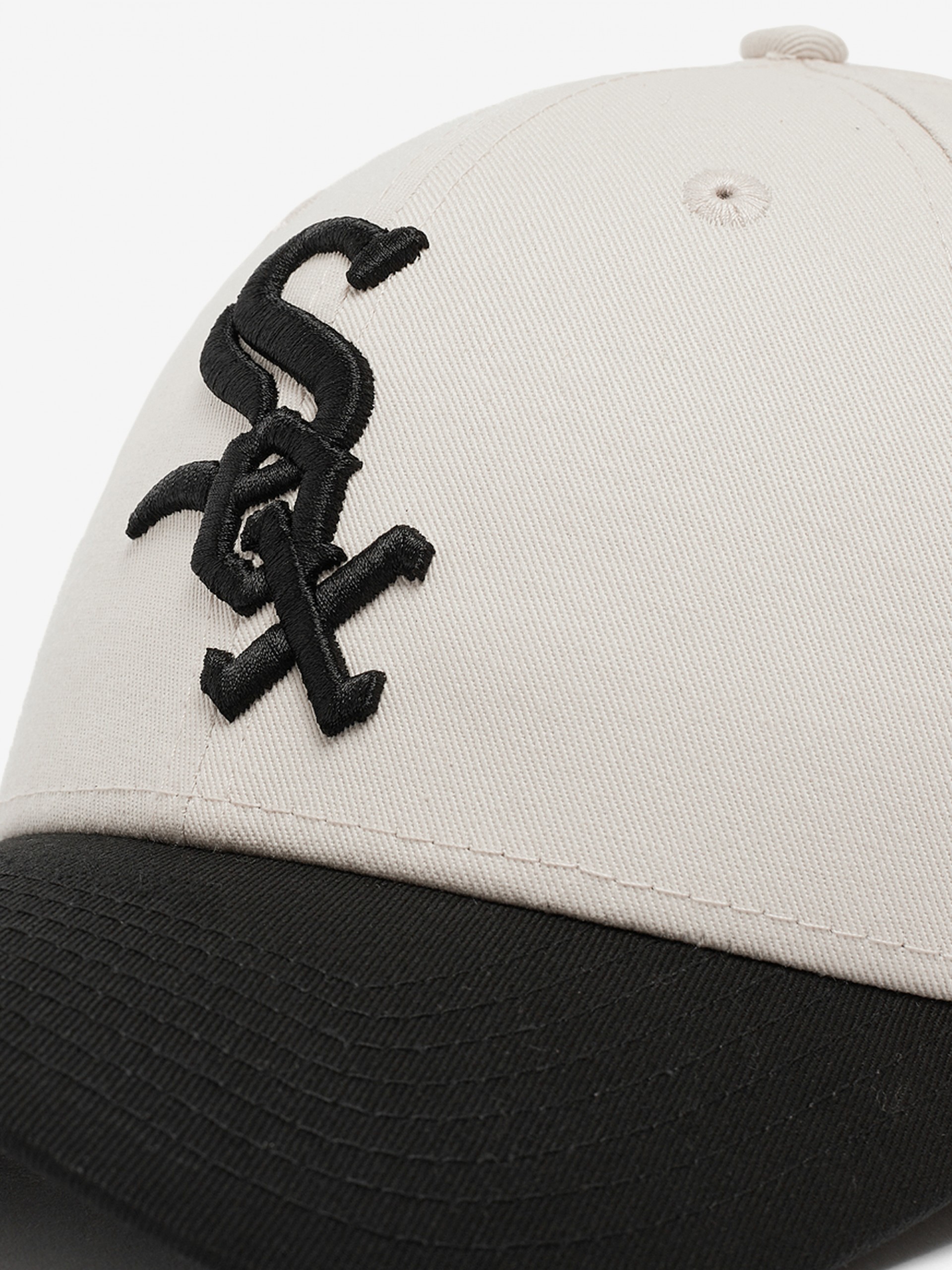 New Era Chicago White Sox Side Script 9FORTY Beige and Black Cap