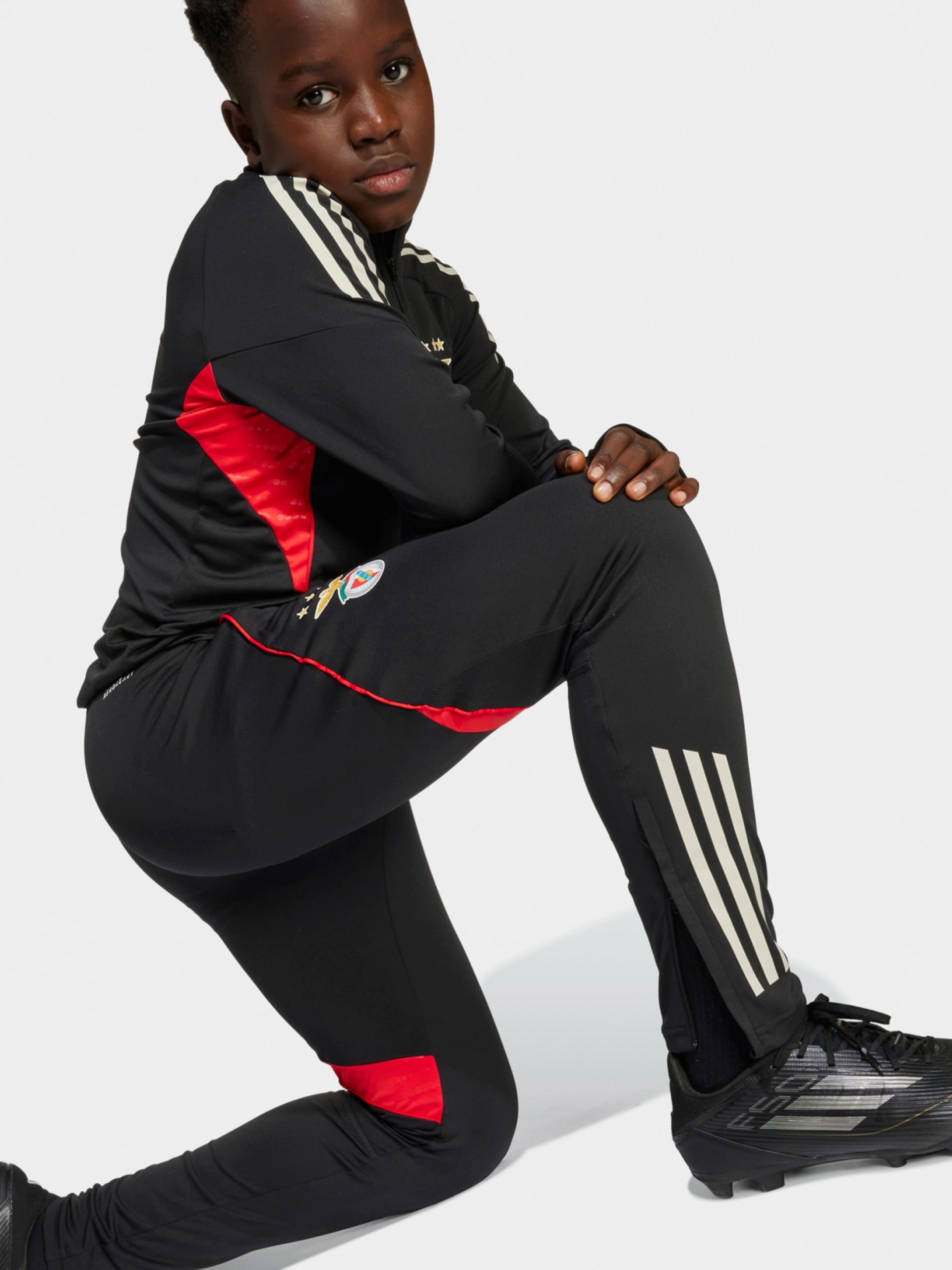 Pantalones de Entrenamiento Adidas S. L. Benfica Tiro Competition Junior 25/26