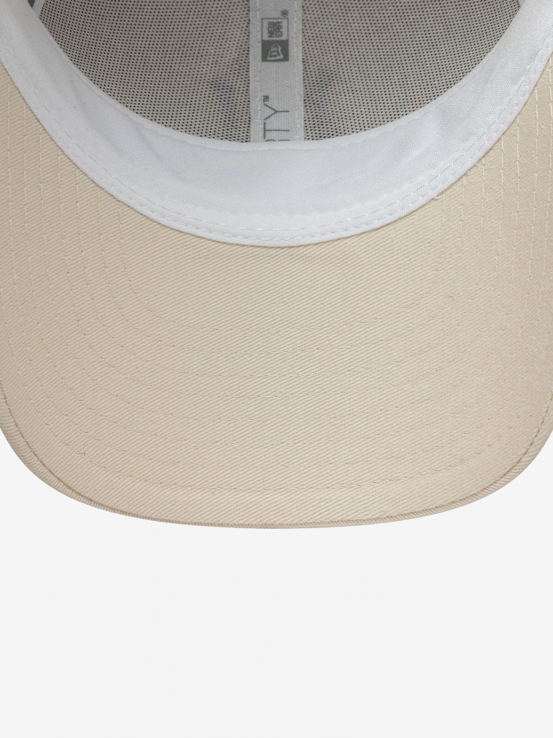 New Era New York Yankees Homefield 9FORTY Trucker Kids Beige Cap