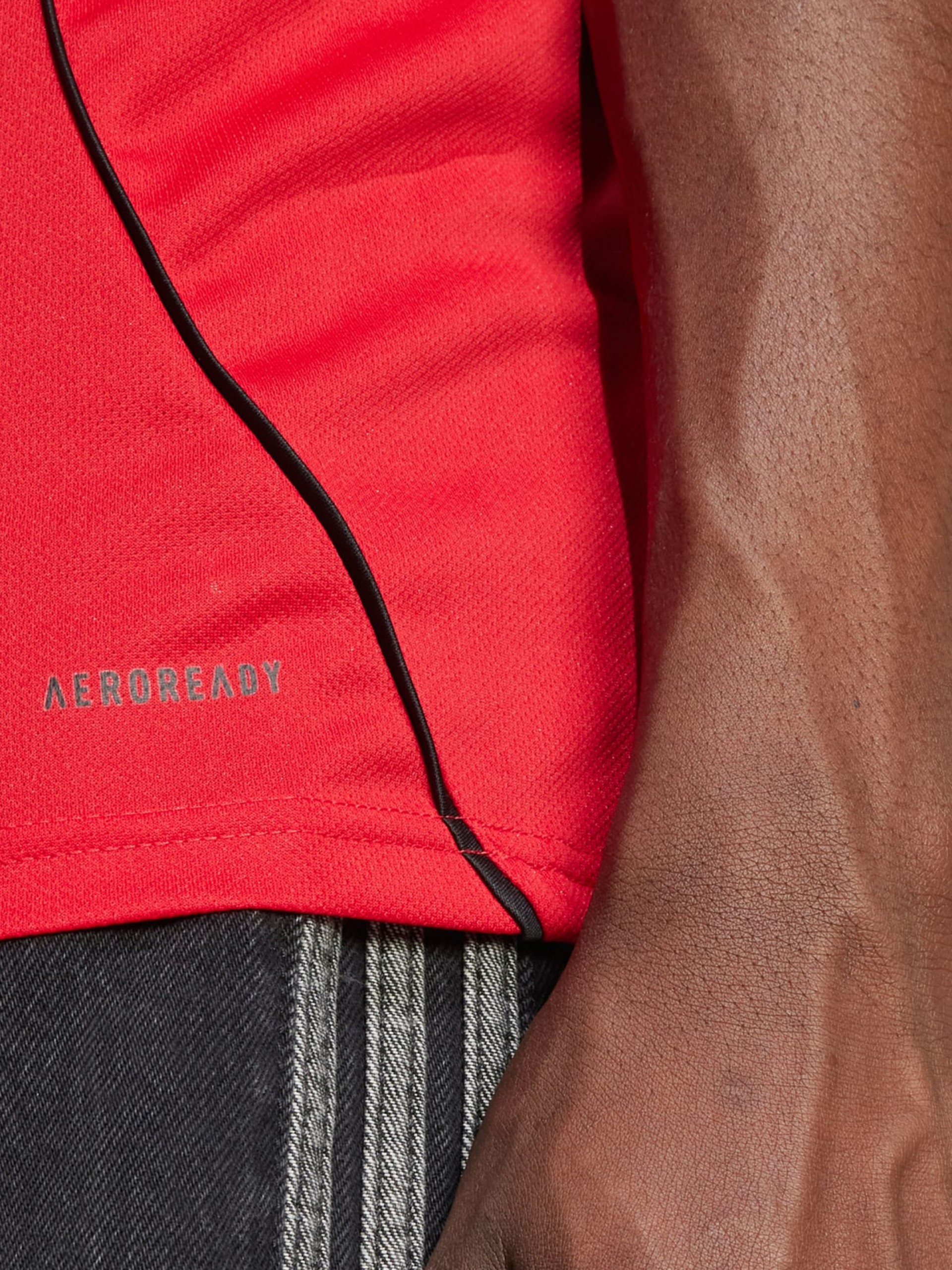 Camiseta Adidas Equipación Principal Manchester United F. C. 25/26