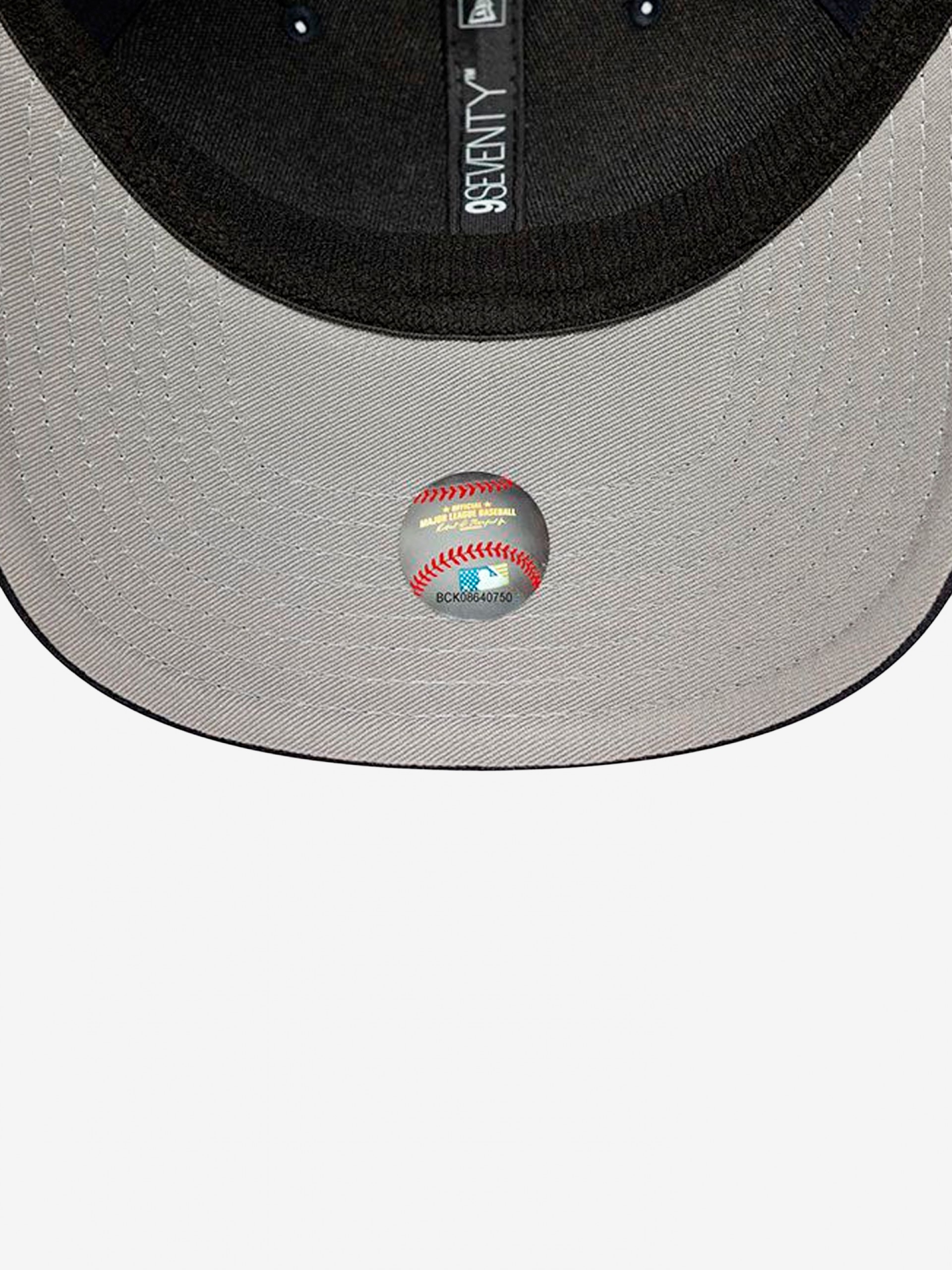 New Era New York Yankees 9SEVENTY Trucker Blue Cap