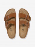 Chinelos Birkenstock Arizona Couro em Camura Camel