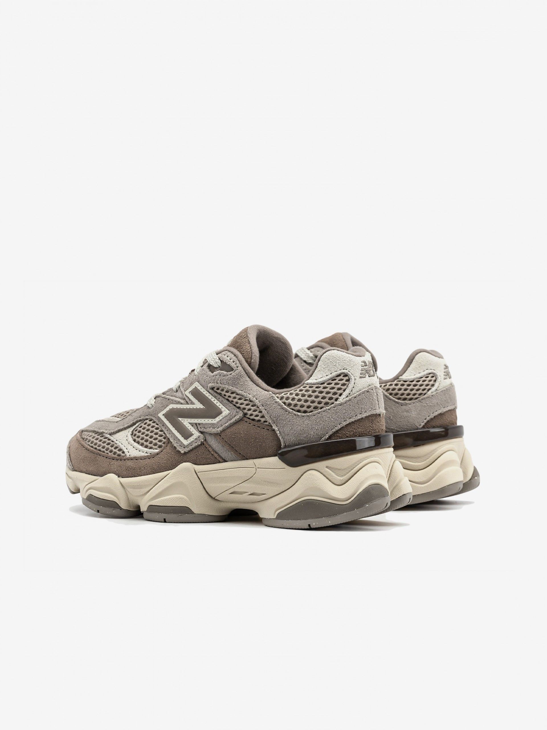 Zapatillas New Balance PC9060 V1 Marrones y Beige