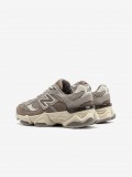 Sapatilhas New Balance PC9060 V1 Castanhas e Bege