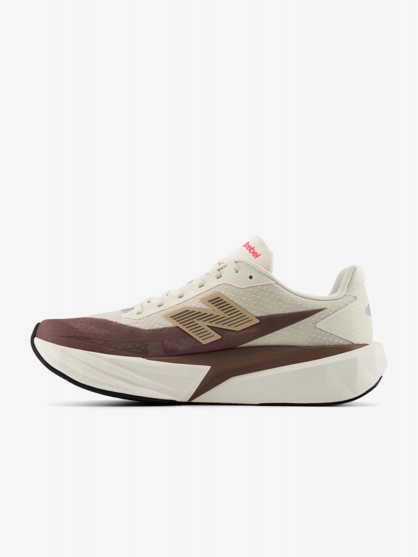 Sapatilhas New Balance FuelCell Rebel v5 Castanhas e Bege Para Mulher