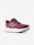 Zapatillas New Balance Fresh Foam X Garo v2 Burdeos Para Mujer