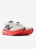 Sapatilhas de Running New Balance Fuelcell Supercomp Trainer v3 Cinzentas e Salmo Para Homem