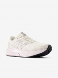 Sapatilhas de Running New Balance Fuelcell Propel v5 Bege e Rosa Para Mulher