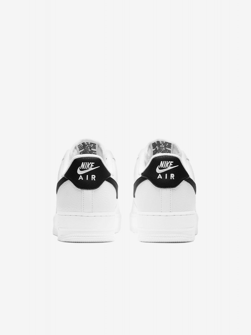 Sapatilhas Nike Air Force 1 07 Brancas e Pretas Para Homem