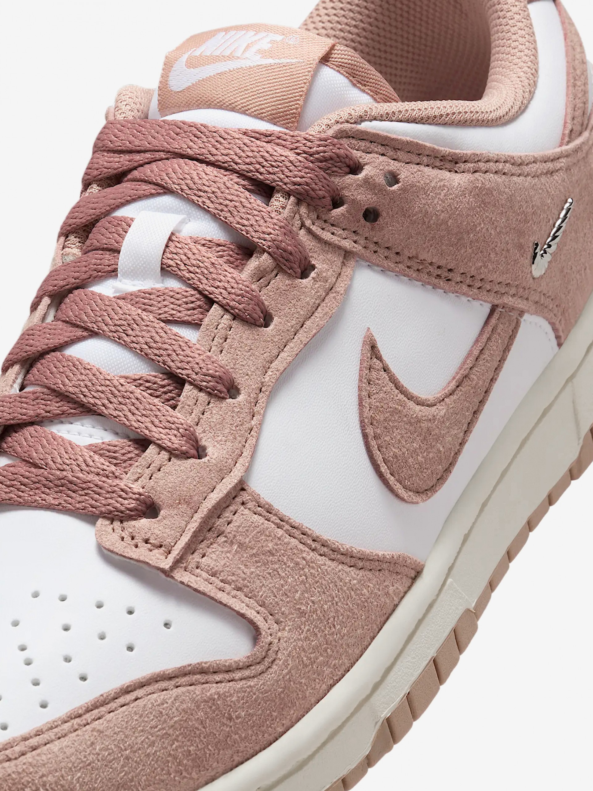 Sapatilhas Nike Dunk Low Rosa e Brancas Para Mulher