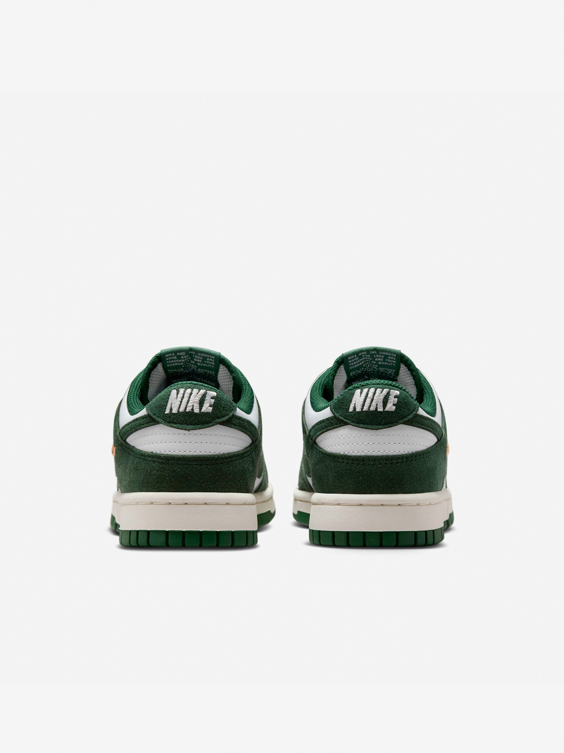 Zapatillas Nike Dunk Low Verdes y Blancas Para Mujer