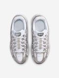 Sapatilhas Nike P-6000 Brancas e Prateadas Jnior