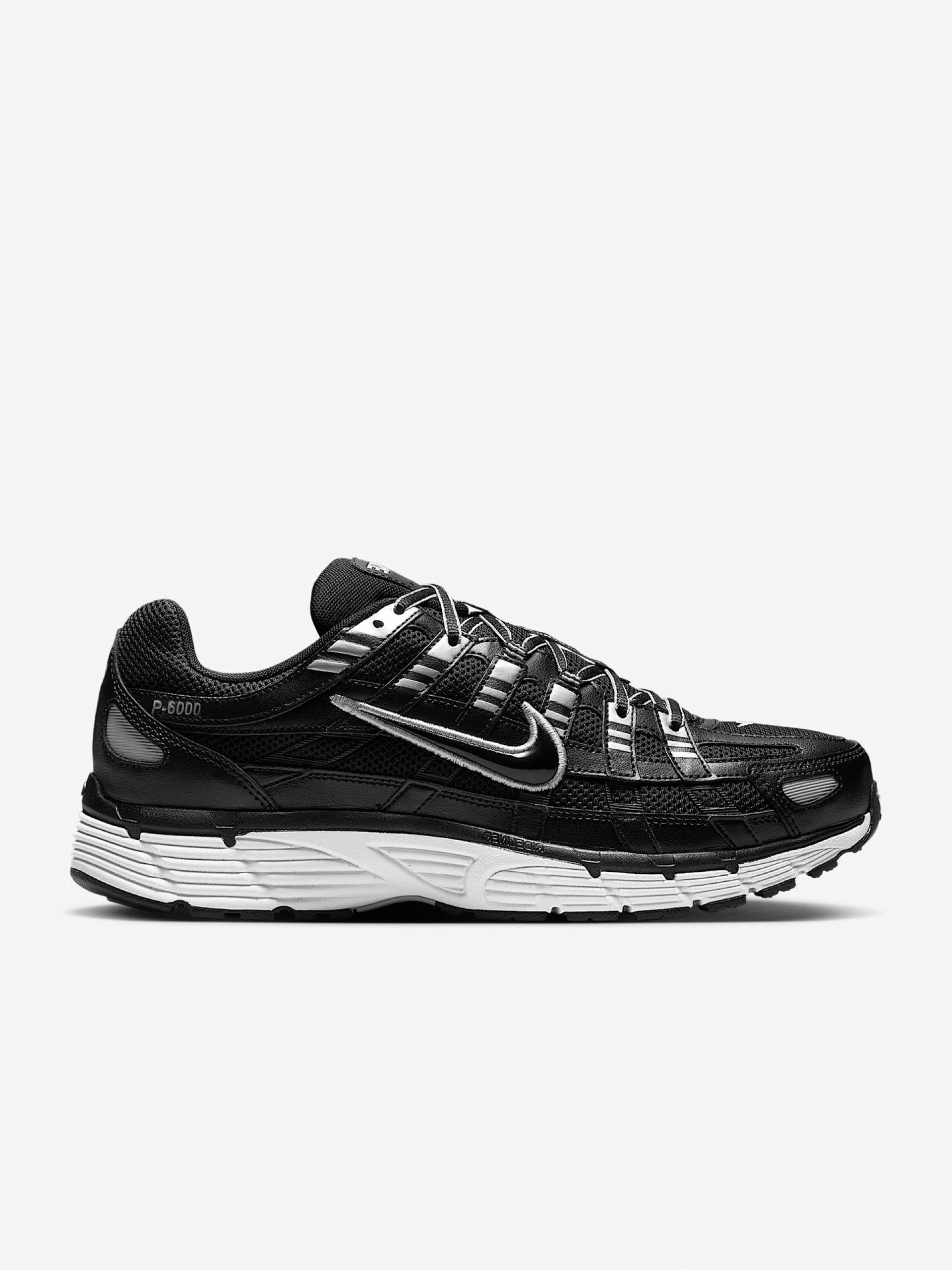 Zapatillas Nike P-6000 Negras y Plateadas Para Hombre