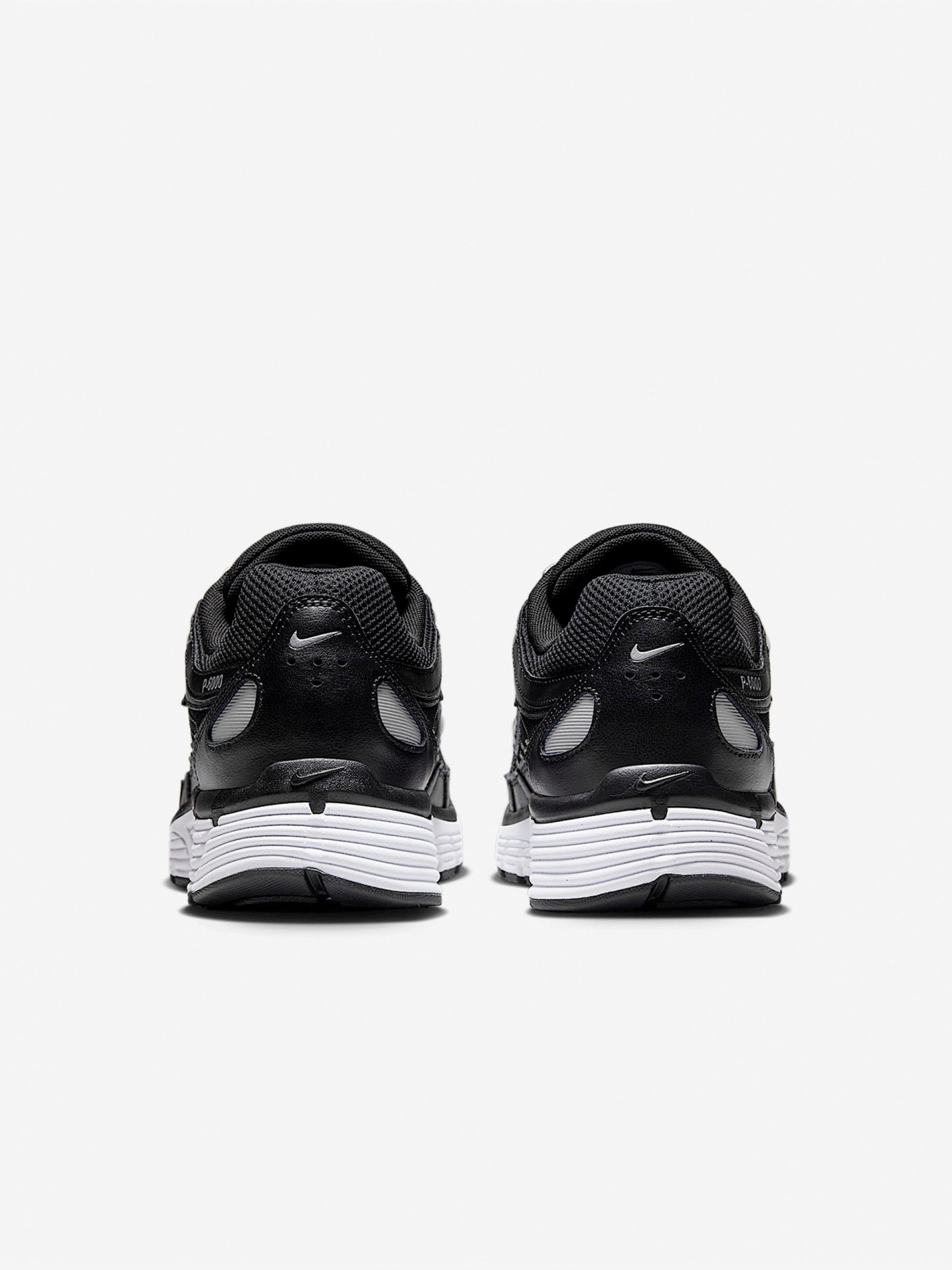 Zapatillas Nike P-6000 Negras y Plateadas Para Hombre