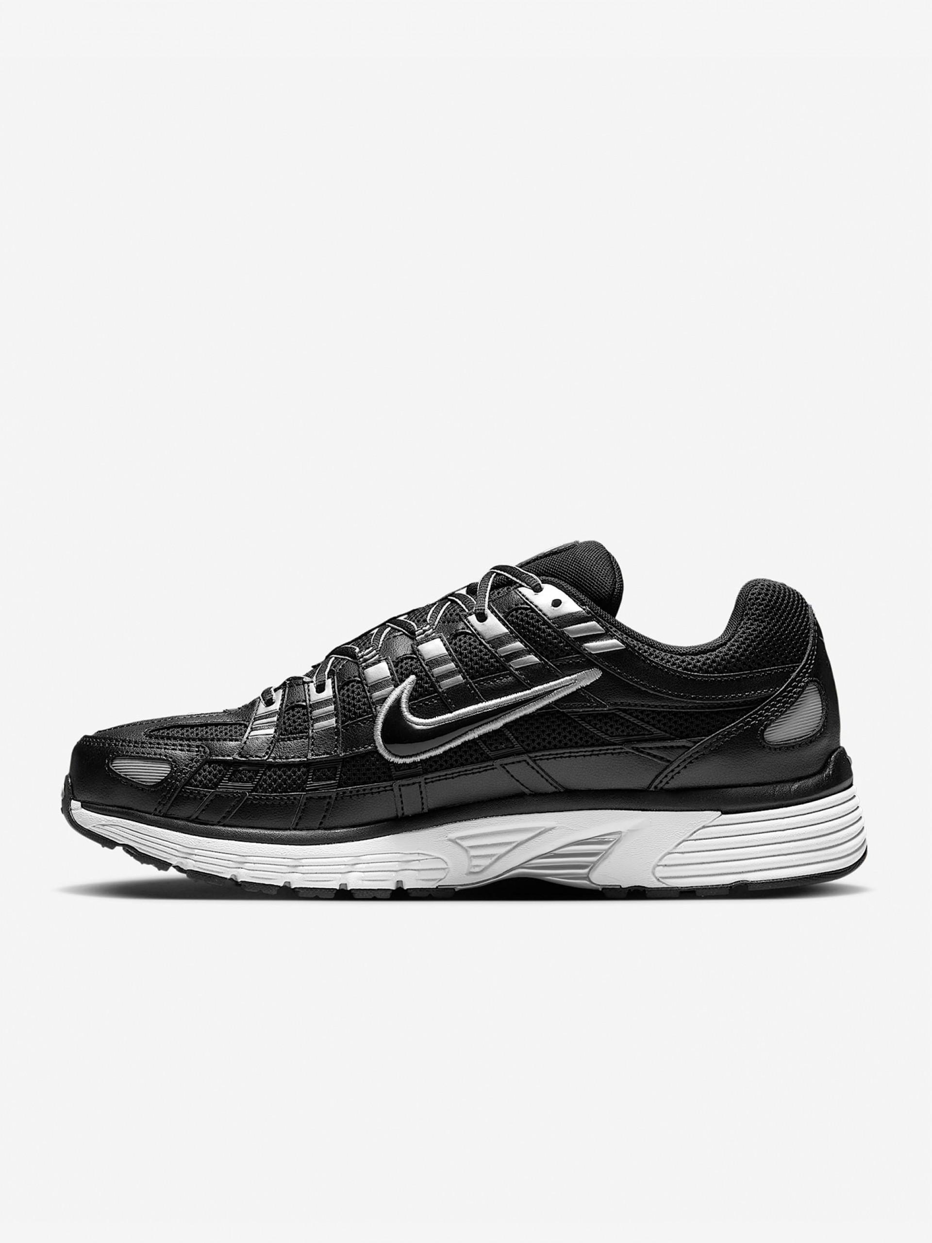 Zapatillas Nike P-6000 Negras y Plateadas Para Hombre