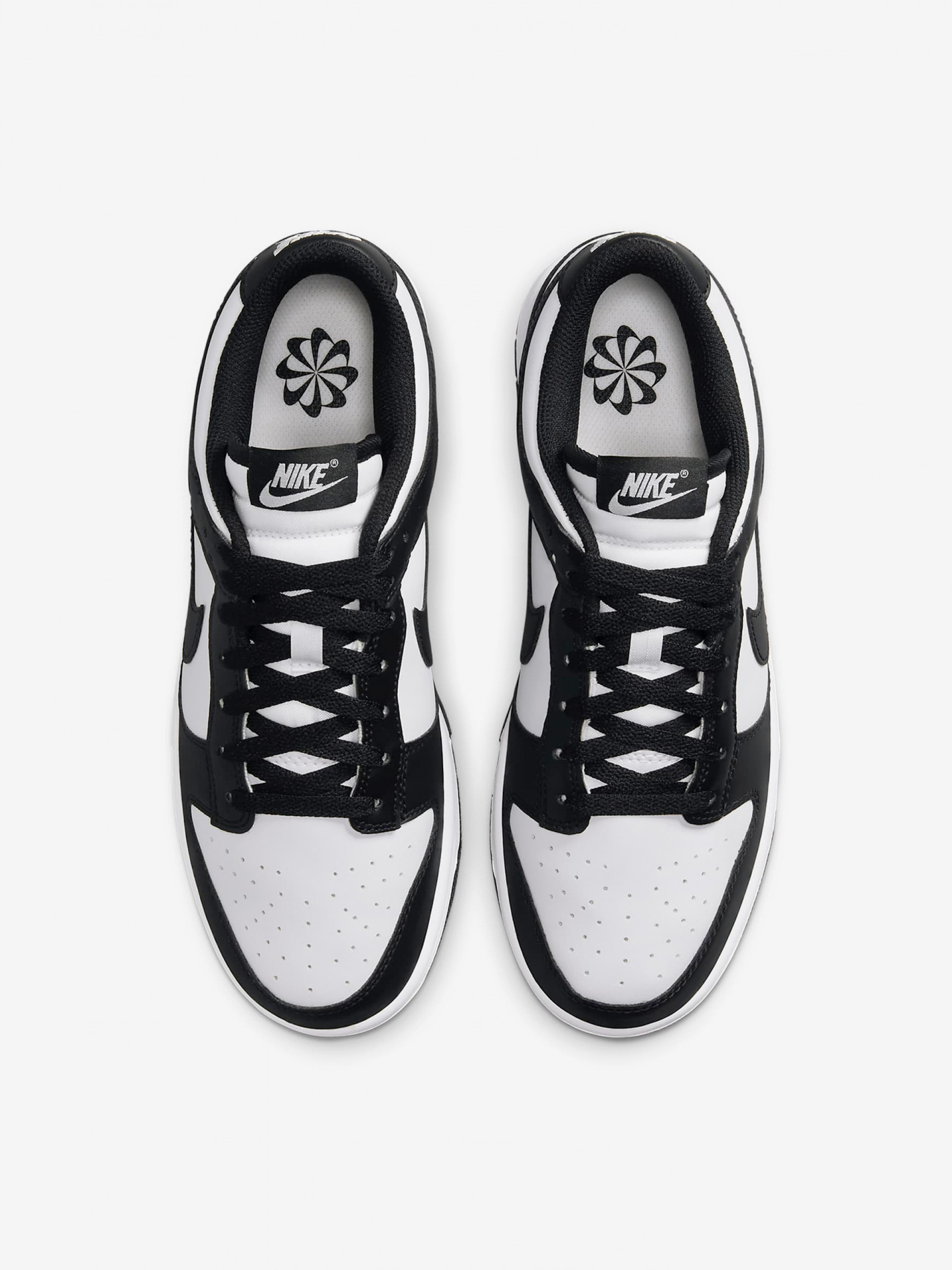 Sapatilhas Nike Dunk Low Next Nature Pretas e Brancas Para Mulher