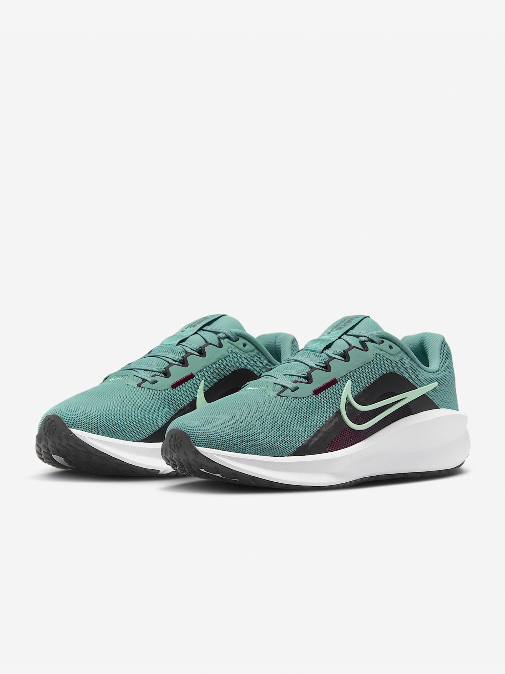 Nike Downshifter 13 Green Running Trainers For Women