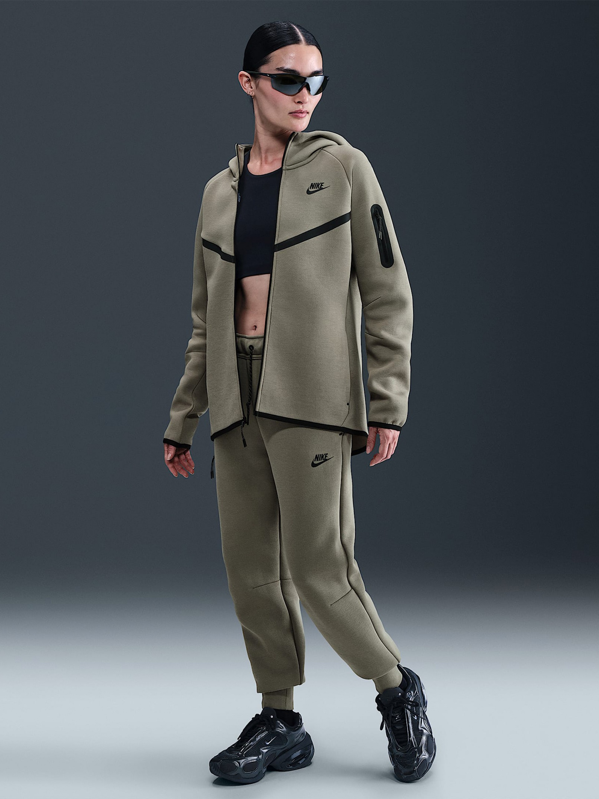 Nike Sportswear Tech Fleece Windrunner Green Hooded Jacket For Women