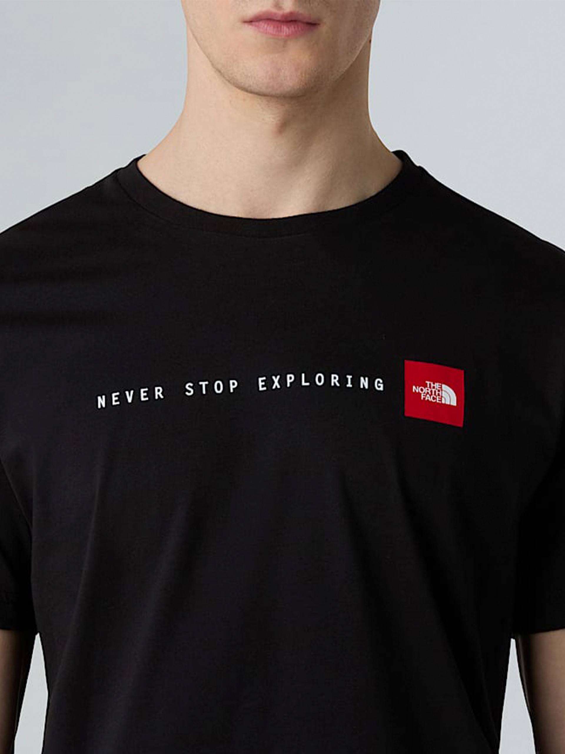Camiseta The North Face Never Stop Exploring Negra