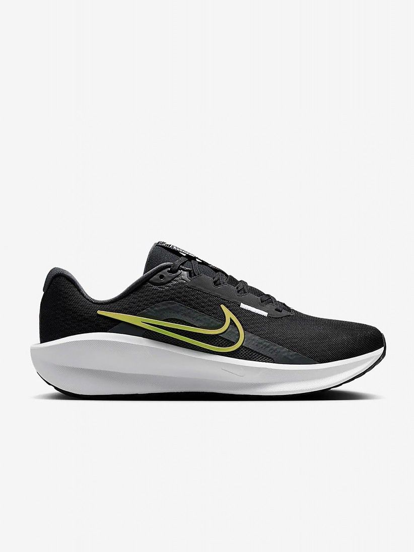 Nike Downshifter 13 Black and Green Running Trainers For Men