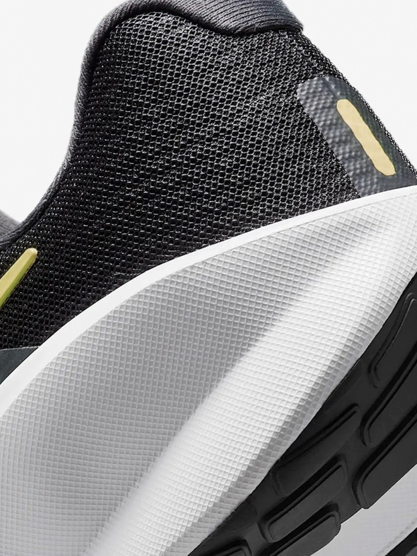 Nike Downshifter 13 Black and Green Running Trainers For Men