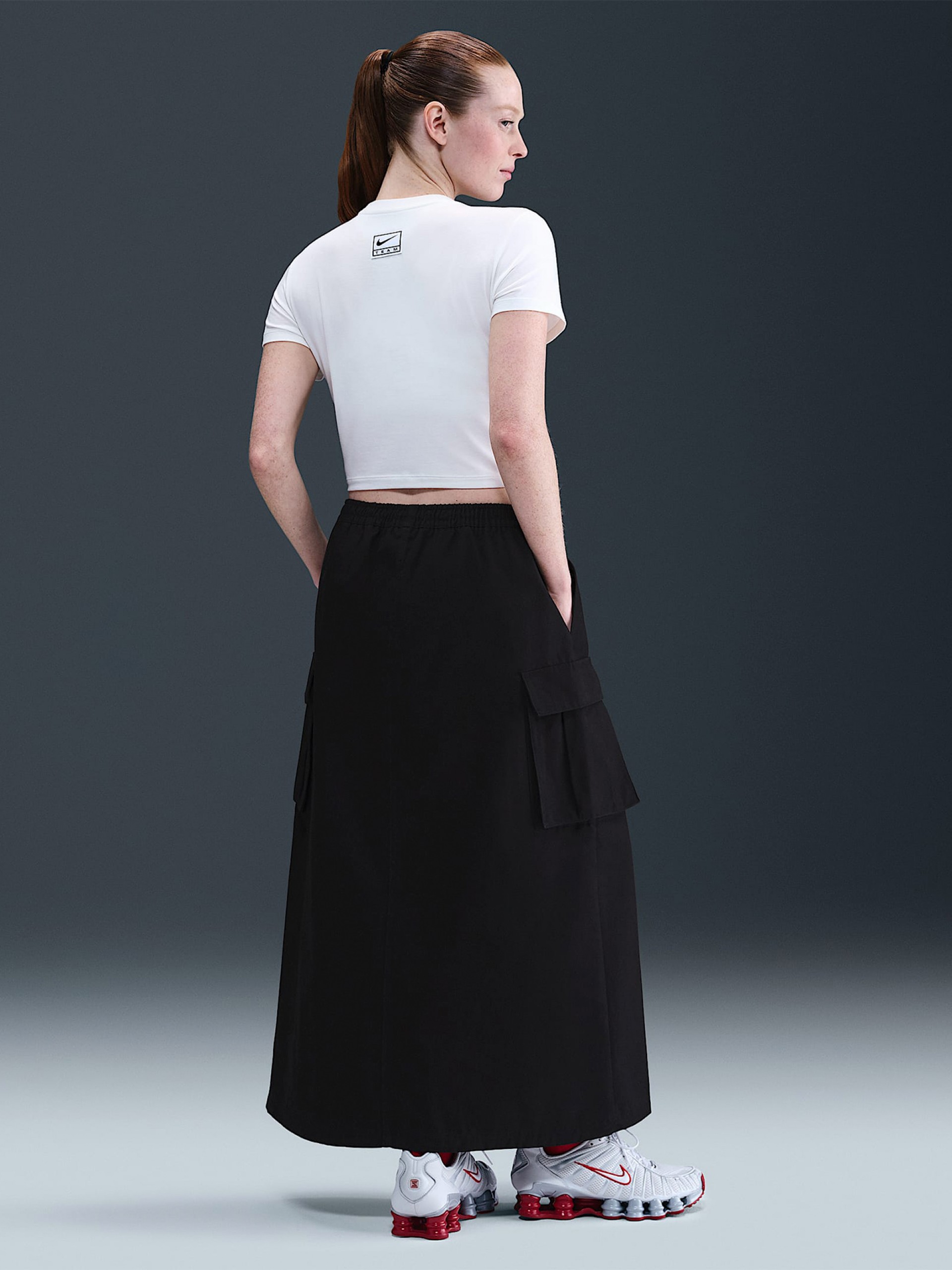 Falda Midi Nike Sportswear Loose Cargo Negra Para Mujer